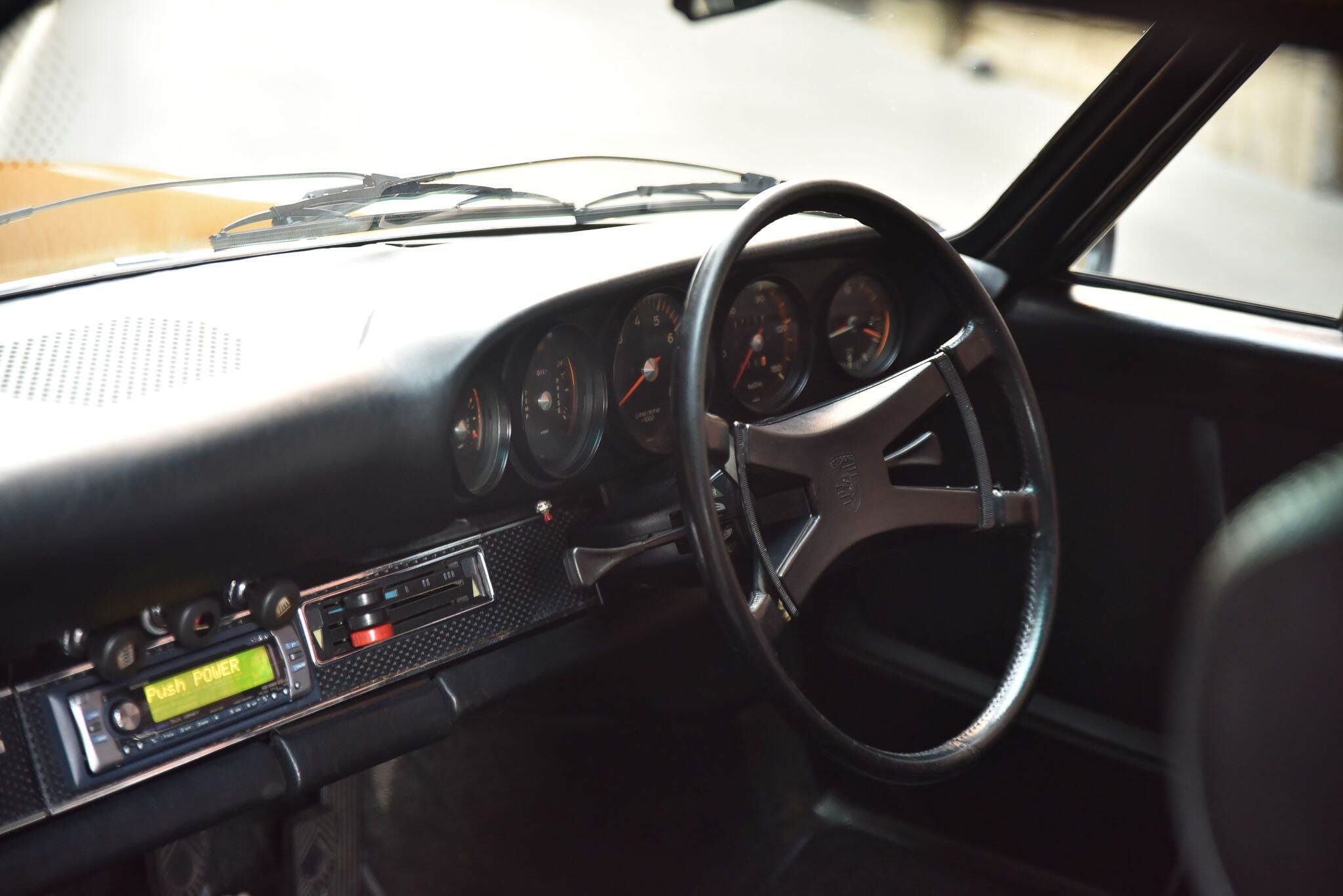 1969 Porsche 911 S Coupe 2dr Man 5sp 2.0i 