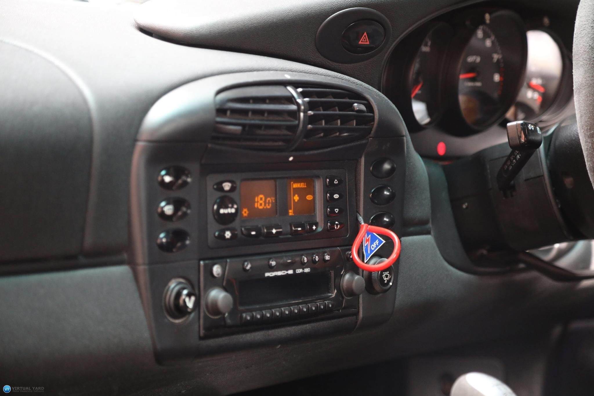 1999 Porsche 911 996 GT3 Clubsport Coupe 2dr Man 6sp 3.6i 