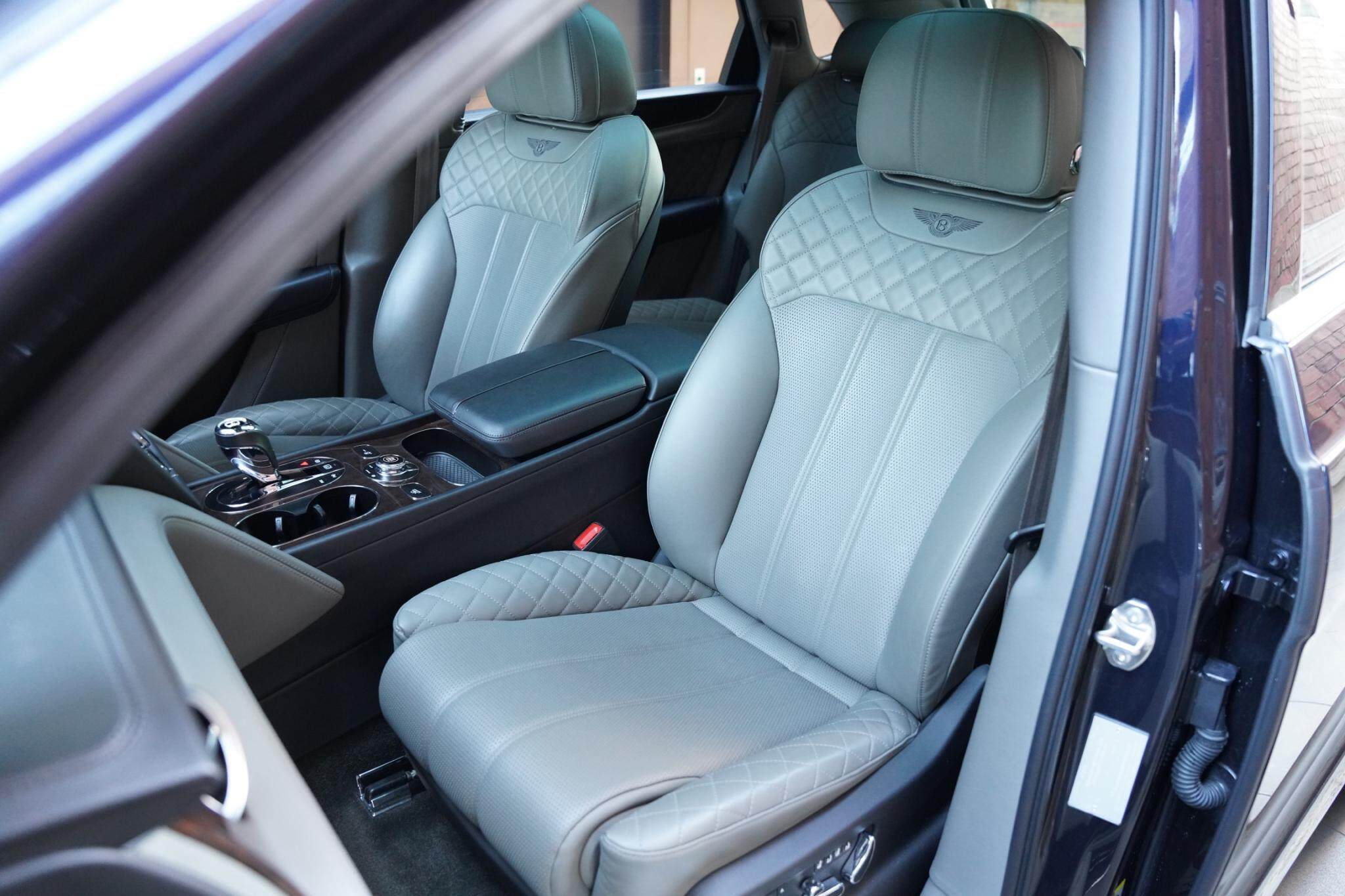 2017 Bentley Bentayga 4V Wagon 5dr Spts Auto 8sp AWD 6.0TT (5-st) [MY17] 