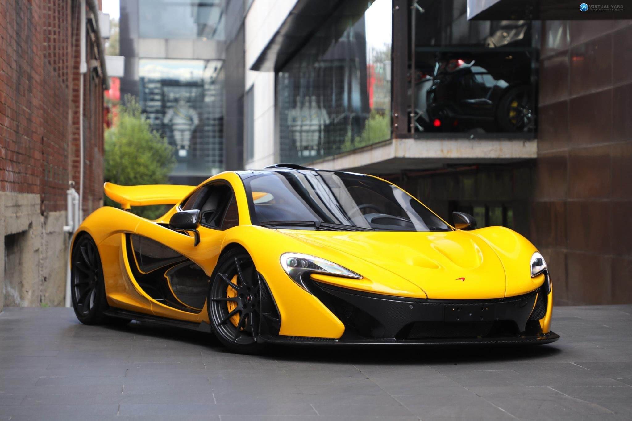 2014 McLaren P1  