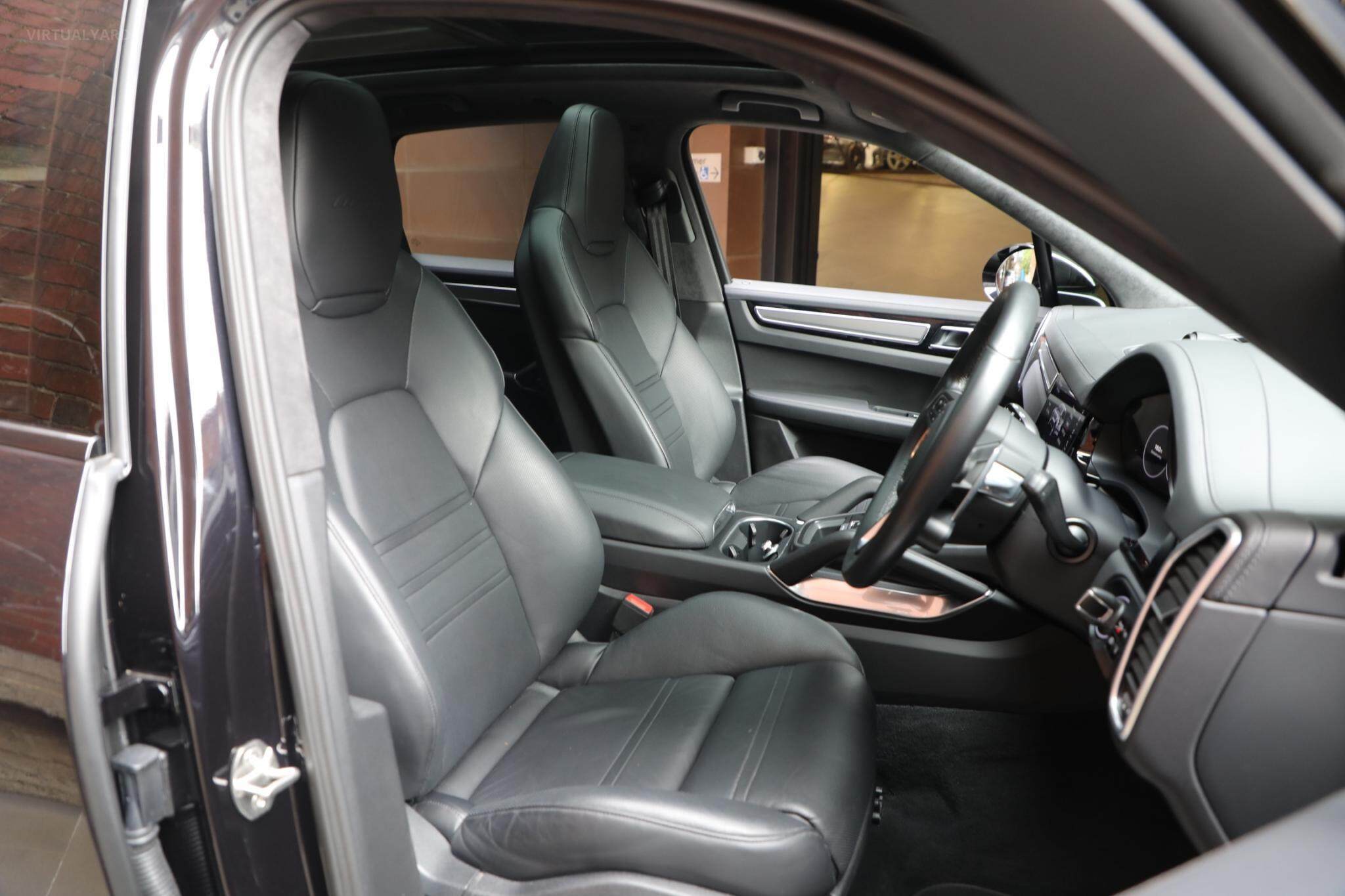 2018 Porsche Cayenne 9YA Turbo Wagon 5dr Tiptronic 8sp 4x4 4.0TT [MY19] 