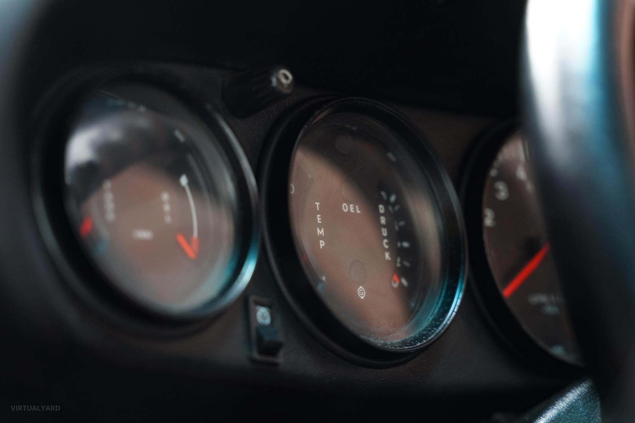 1977 Porsche 911 Carrera Coupe 2dr Man 5sp 3.0i 