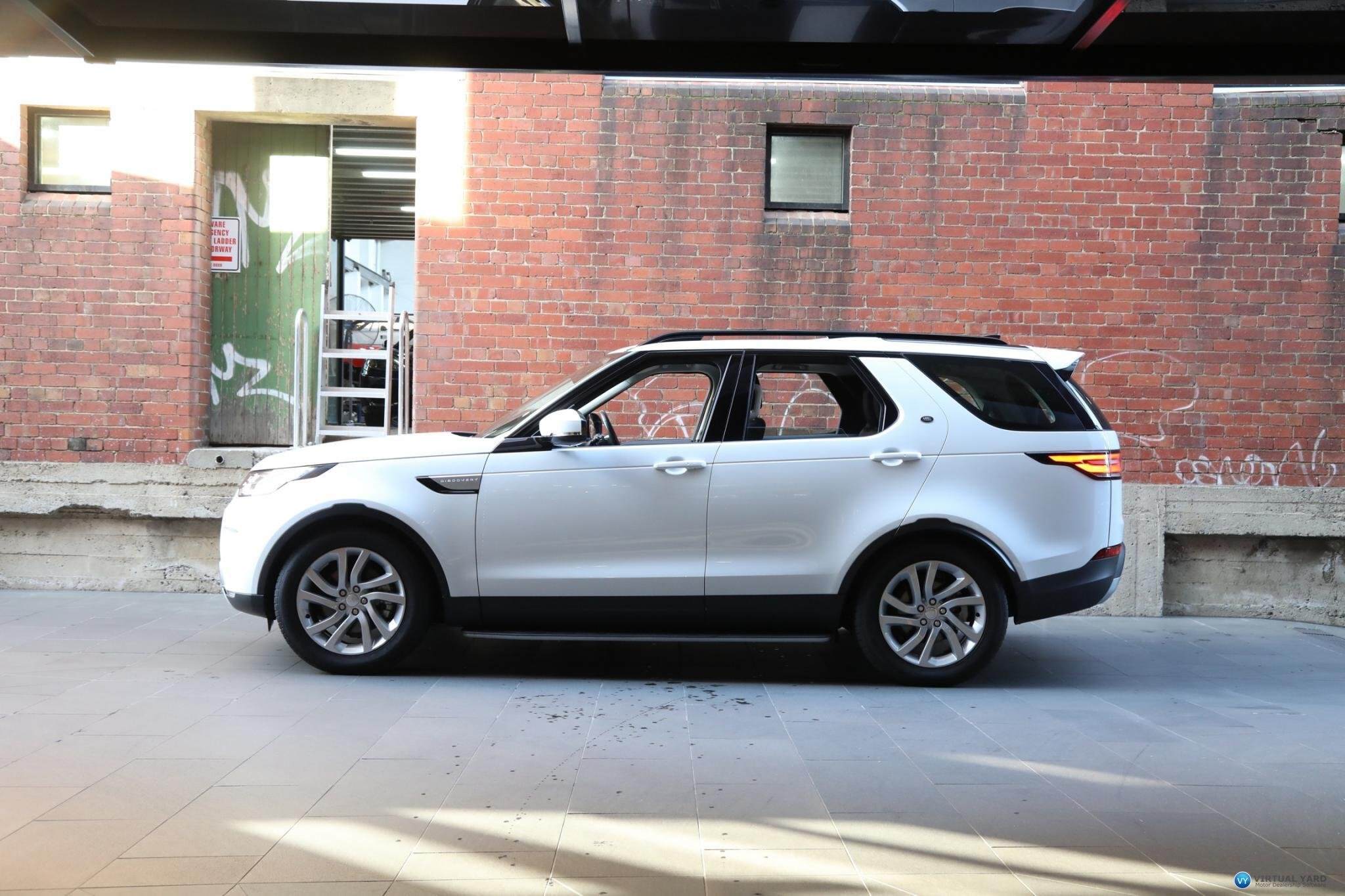 2018 Land Rover Discovery Series 5 TD4 HSE Wagon 5dr Spts Auto 8sp 4WD 2.0DT [MY18] 