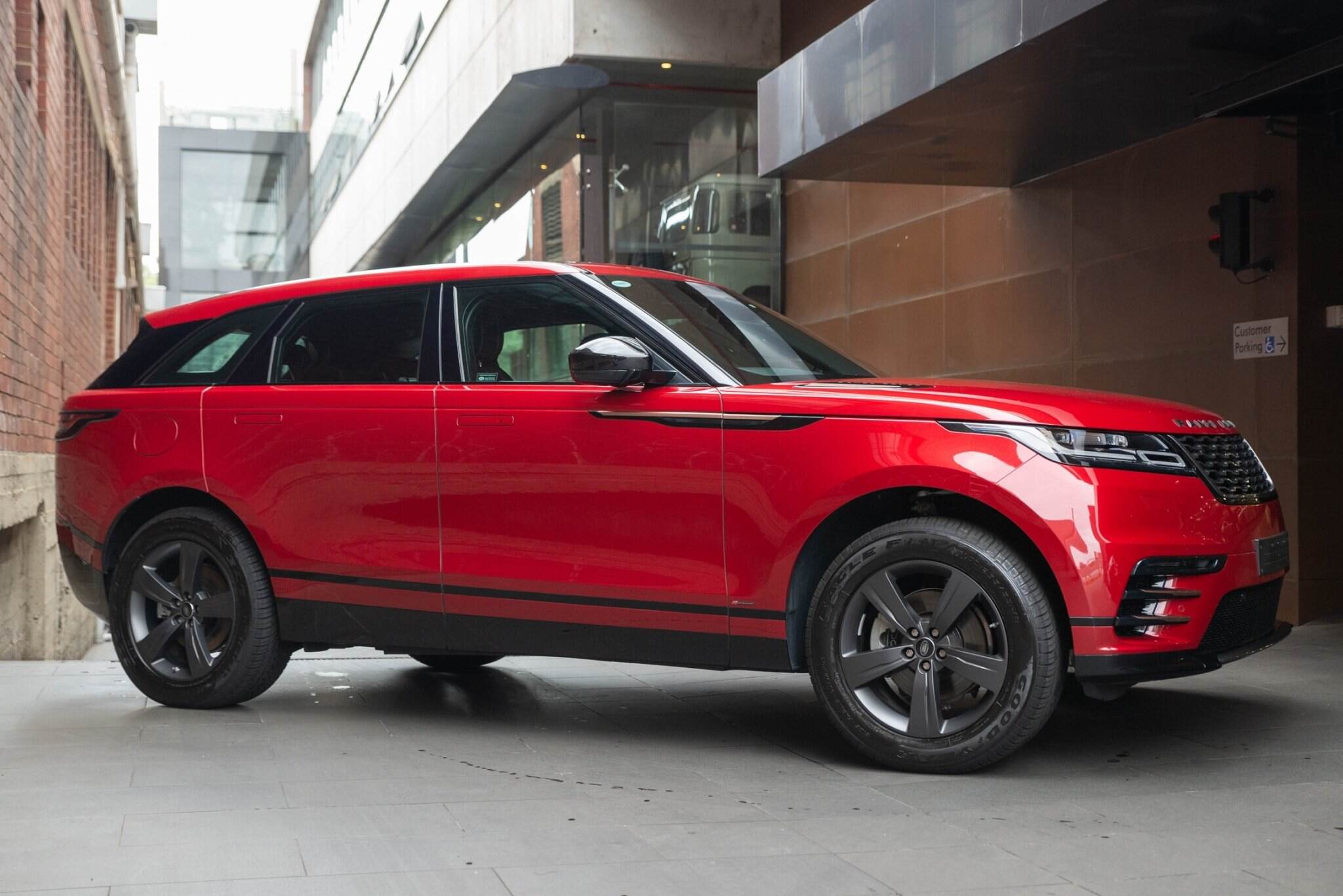 2017 Land Rover Range Rover Velar L560 P250 S Wagon 5dr Spts Auto 8sp AWD 2.0T [MY18] 