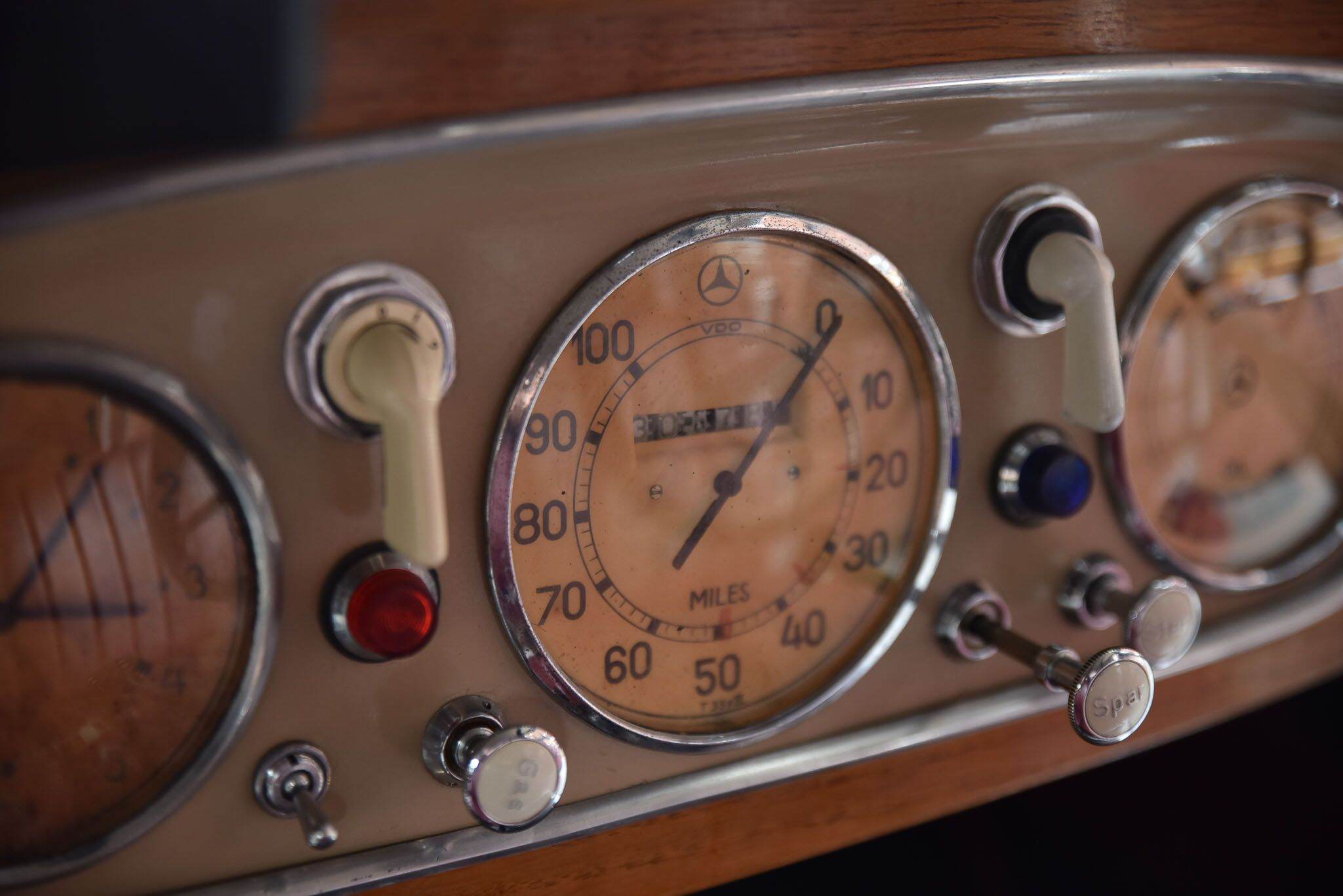 1936 Mercedes-Benz 230 Cabriolet 