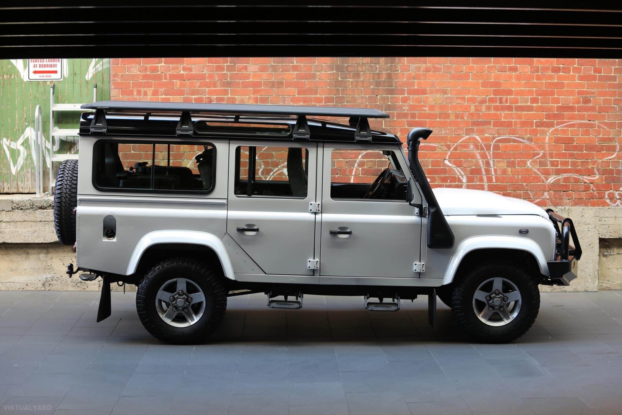 2015 Land Rover Defender 110 Wagon 5dr Man 6sp AWD 2.2DT [MY16] 