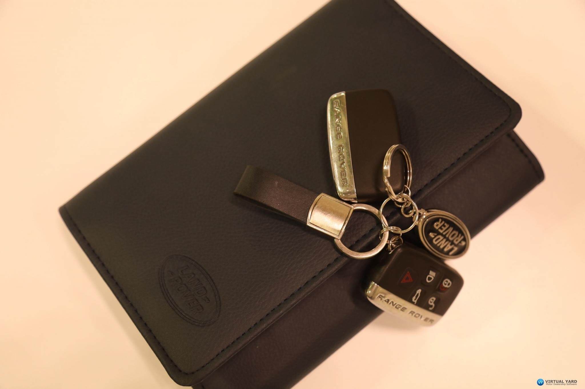 2017 Land Rover Range Rover Velar L560 D300 HSE Wagon 5dr Spts Auto 8sp AWD 3.0DTT [MY18] 