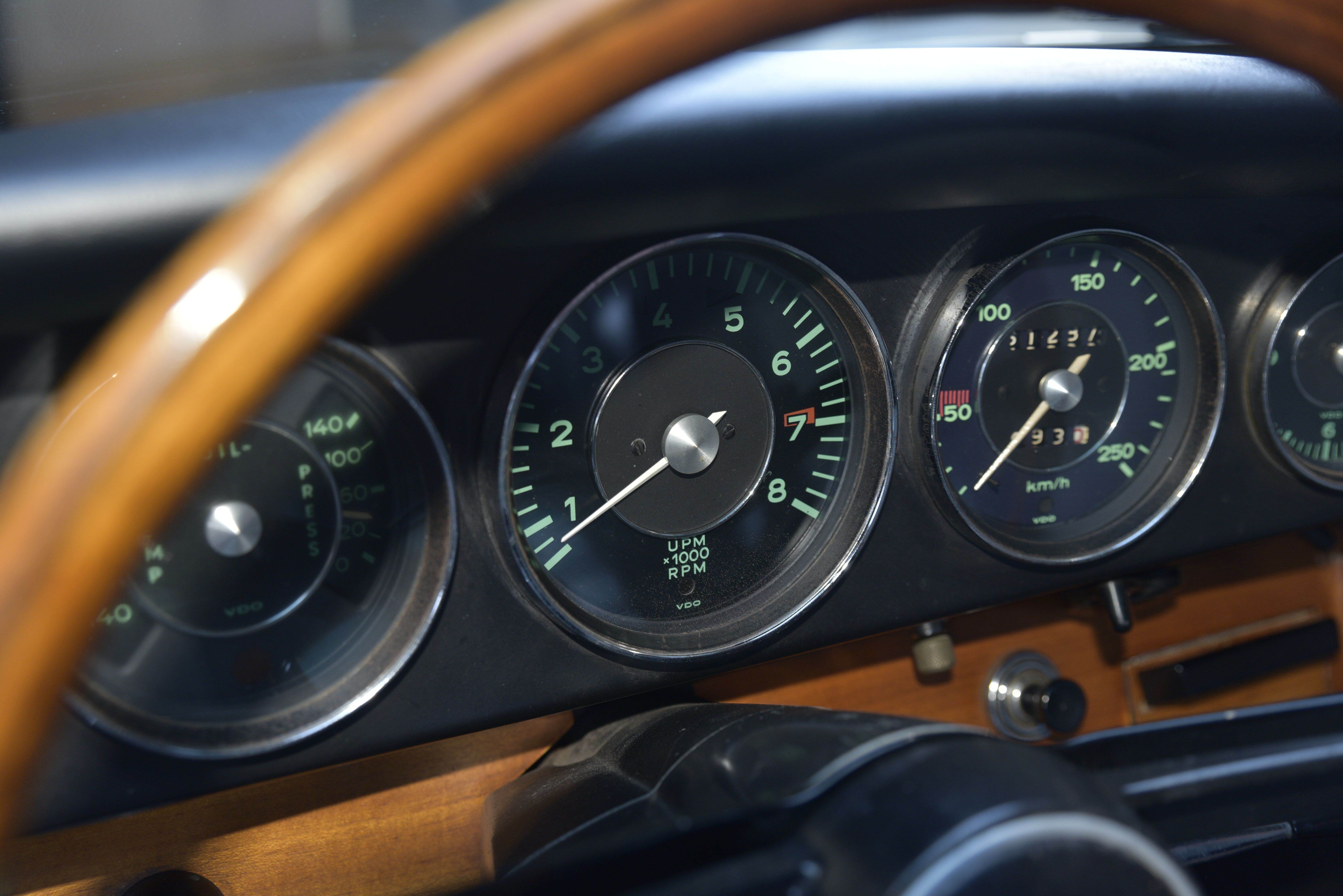 1965 Porsche 911 Coupe 2dr Man 4sp 2000 