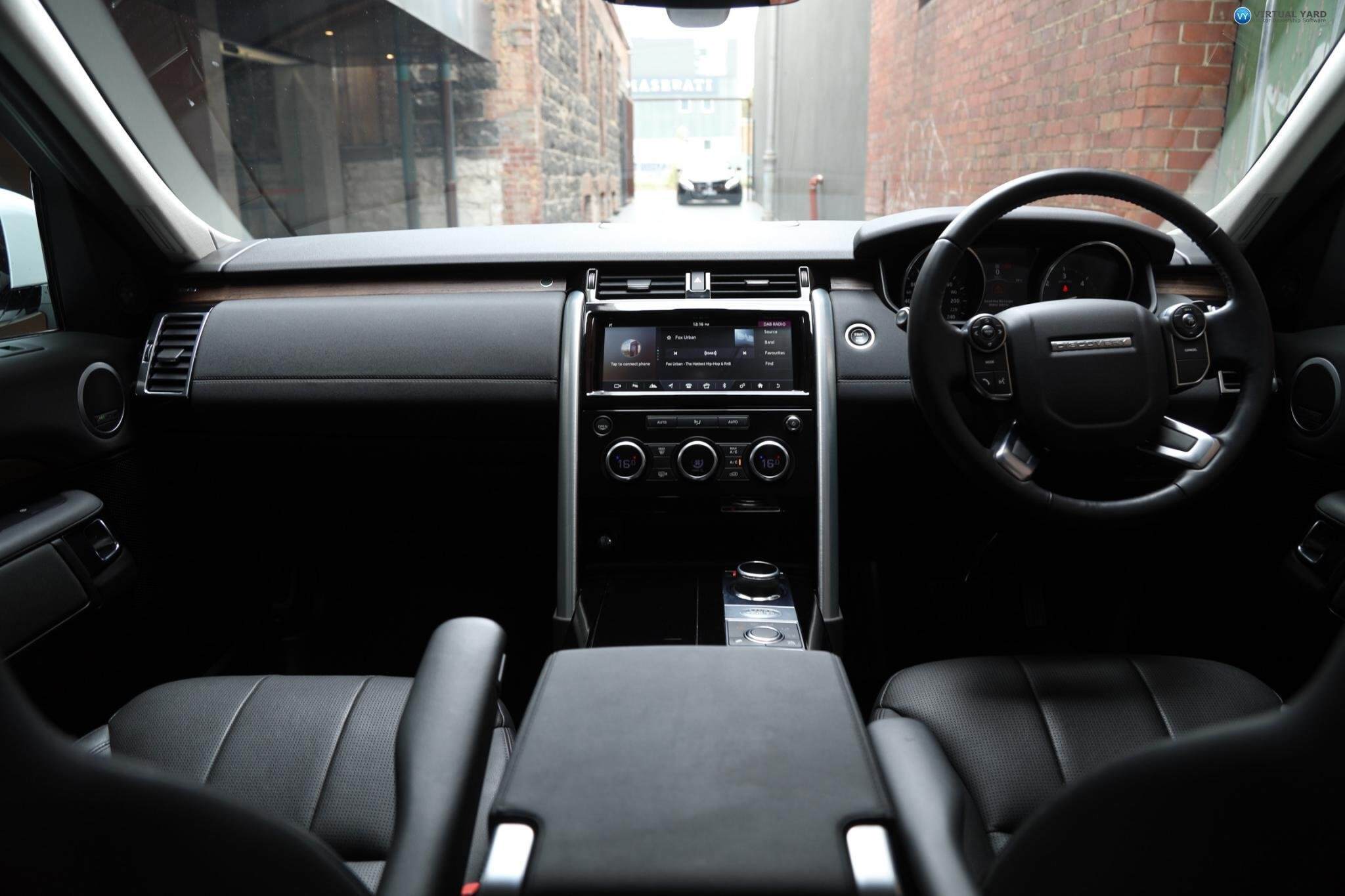 2017 Land Rover Discovery Series 5 TD6 HSE Wagon 5dr Spts Auto 8sp 4x4 3.0DT [MY18] 