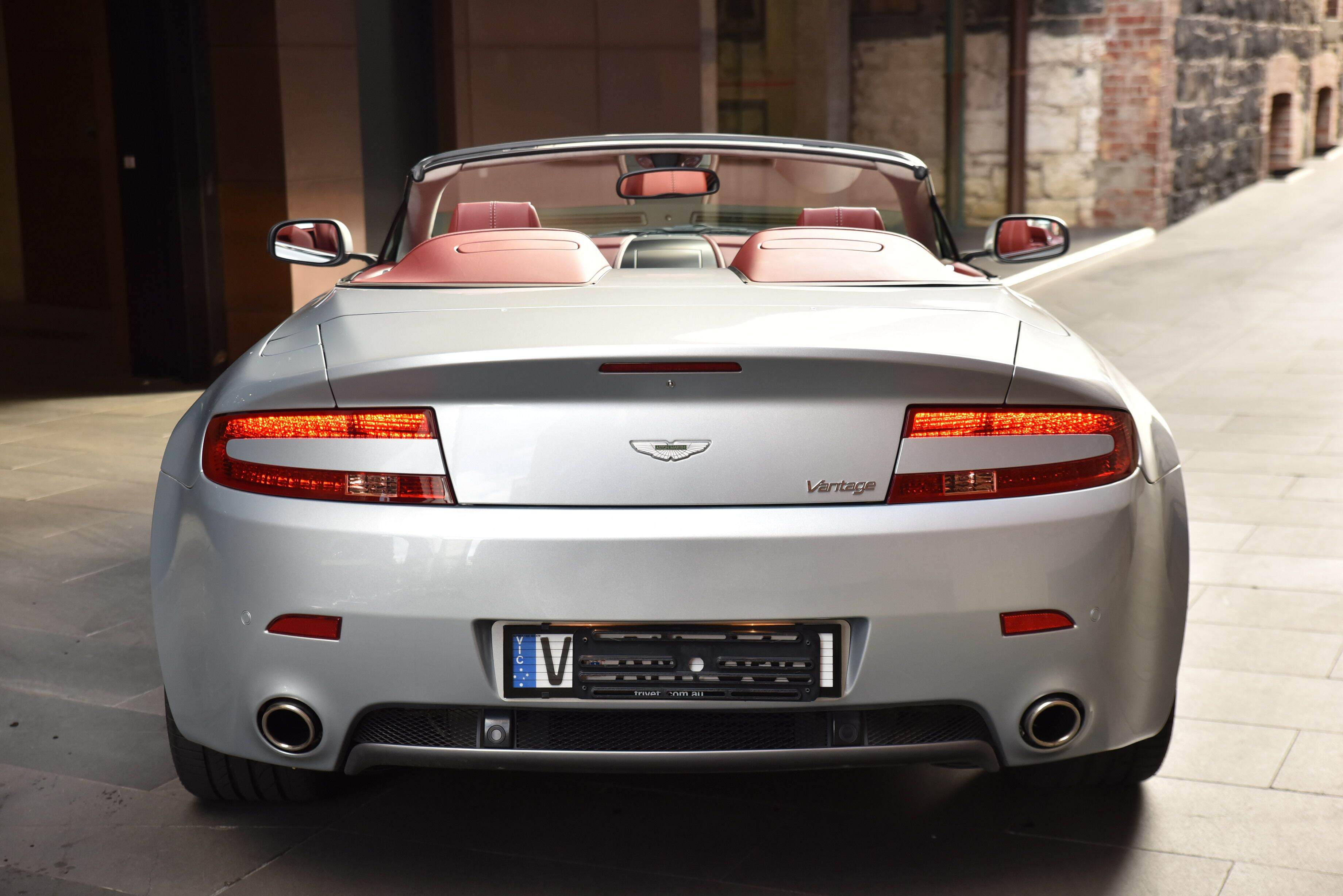 2007 Aston Martin V8 Vantage Roadster 2dr Seq. Mac 6sp 4.3i [MY08] 
