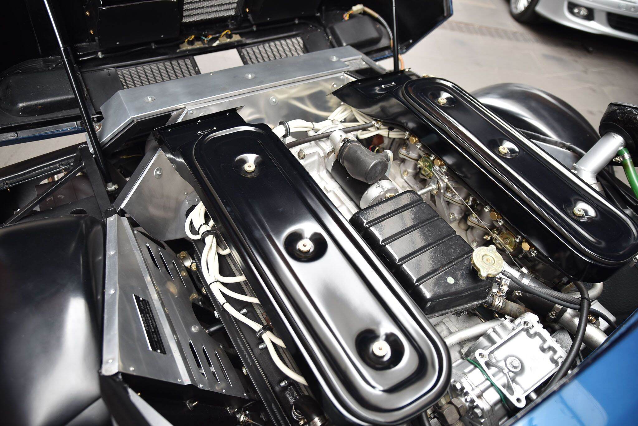 1976 Ferrari 365 BOXER GT4 Coupe 2dr Man 5sp 4.4 