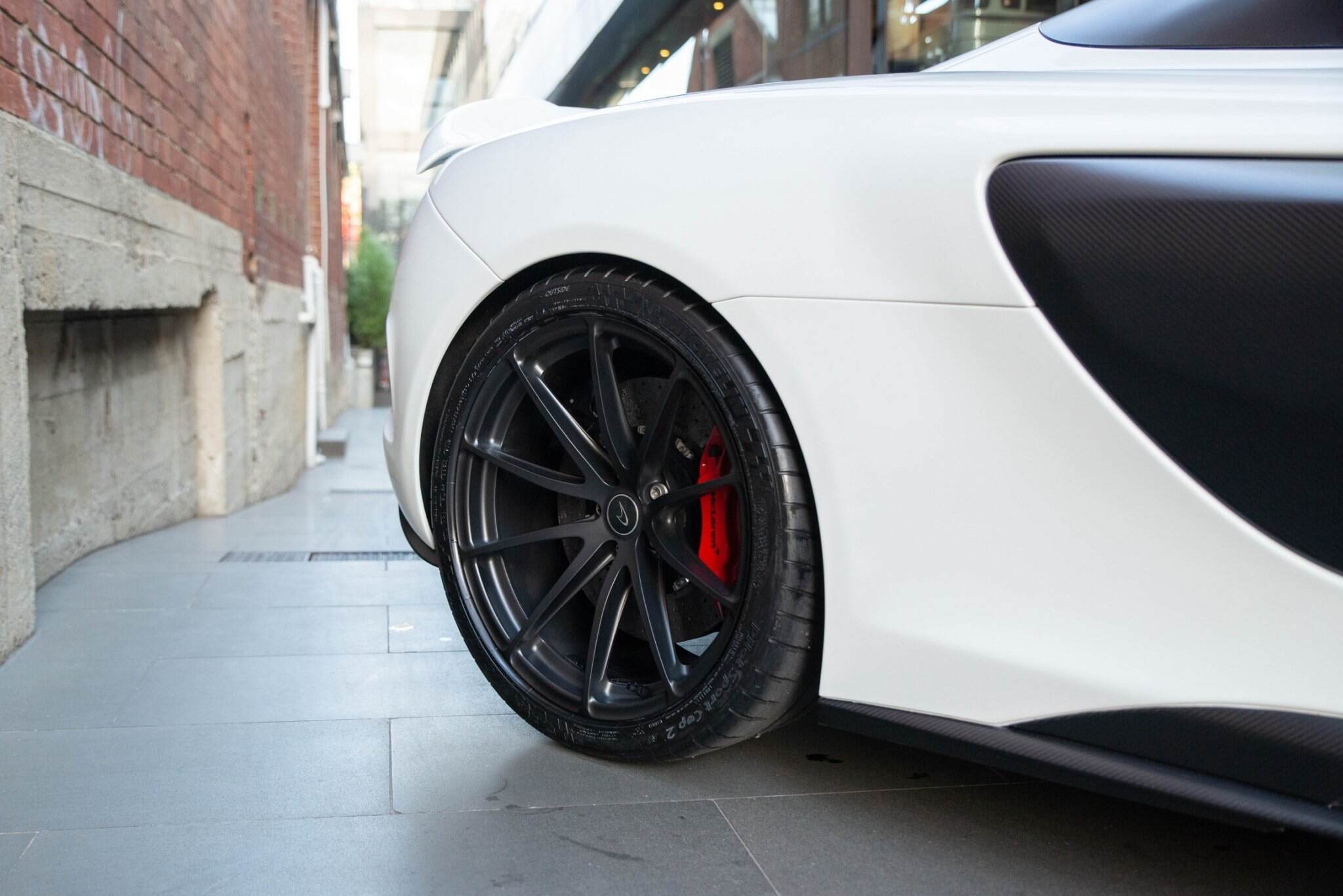 2016 McLaren 675LT Spider 2dr SSG 7sp 3.8TT [Feb] 