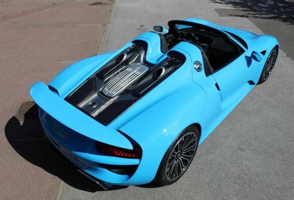 2015 Porsche 918 Spyder  