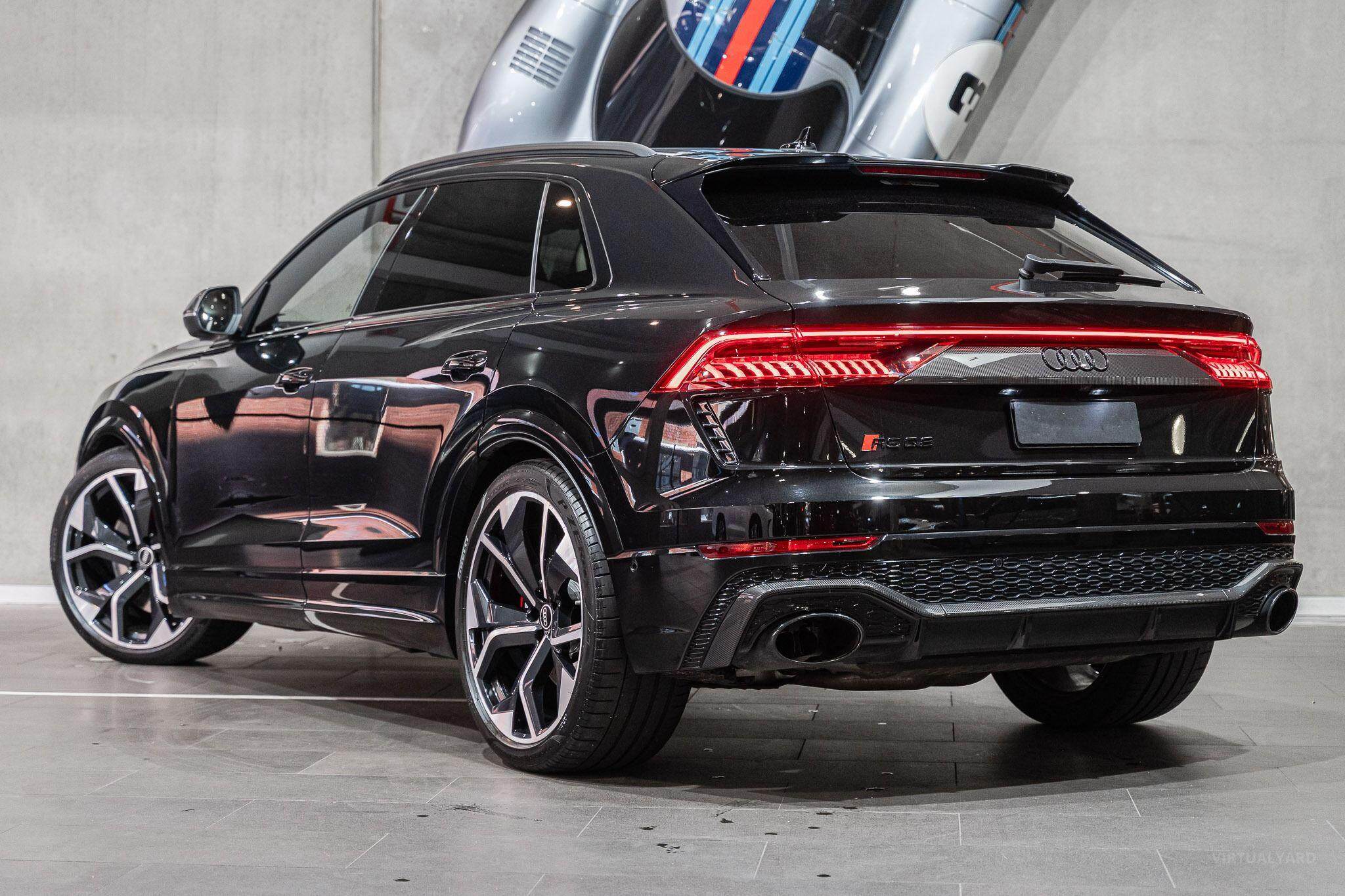 2022 AUDI RS Q8  