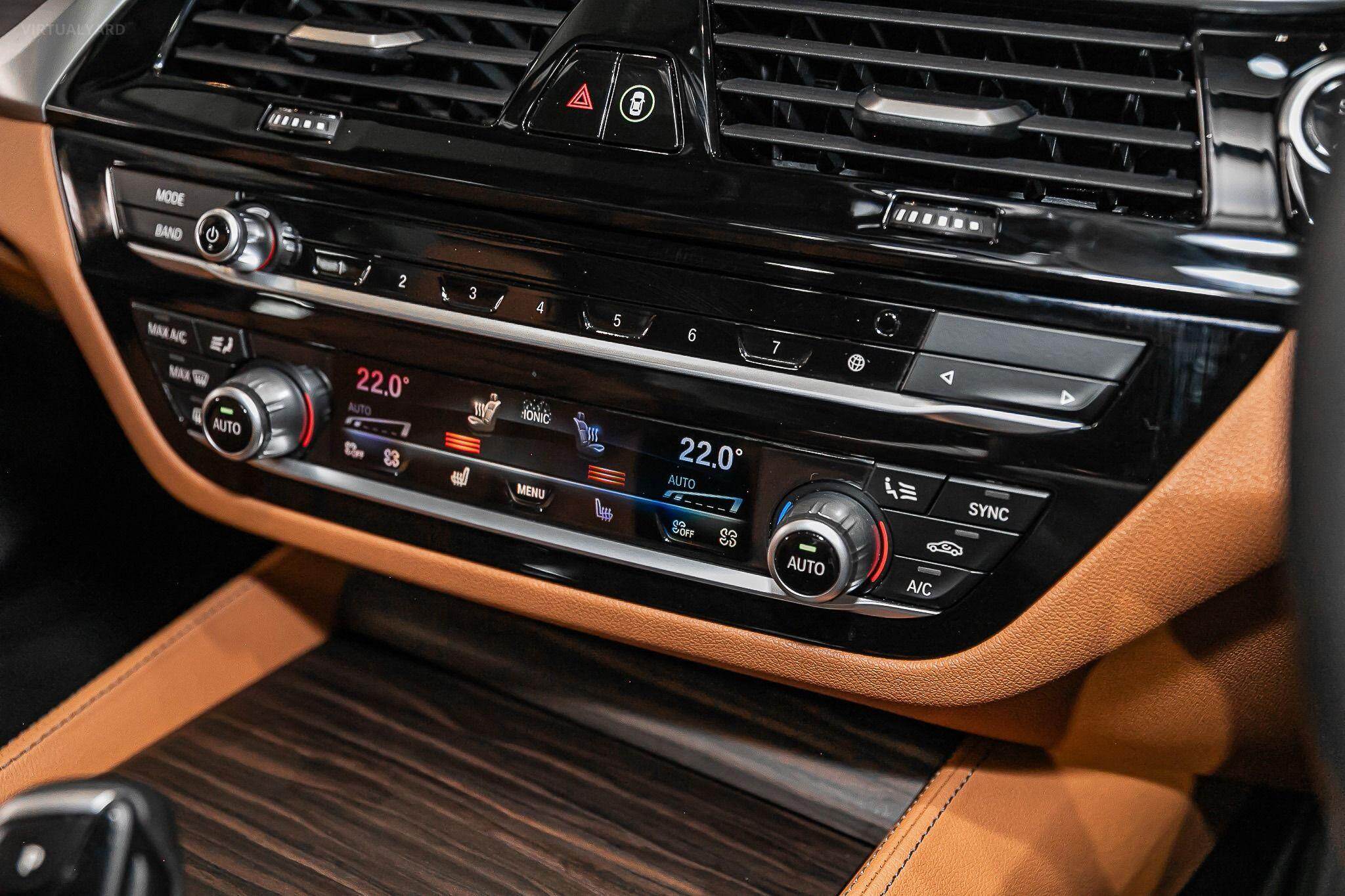 2022 BMW 5 Series G30 LCI M550i xDrive Sedan 4dr Steptronic 8sp 4WD 4.4TT 