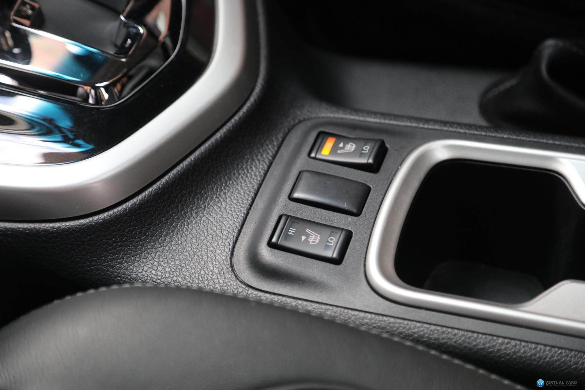 2016 Nissan Navara D23 ST-X Utility Dual Cab 4dr Spts Auto 7sp 4x4 930kg 2.3DTT 