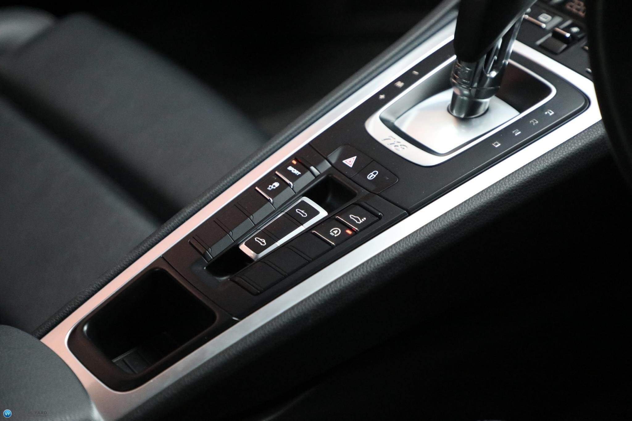 2017 Porsche 718 982 Boxster Convertible 2dr PDK 7sp 2.0T [MY18] 