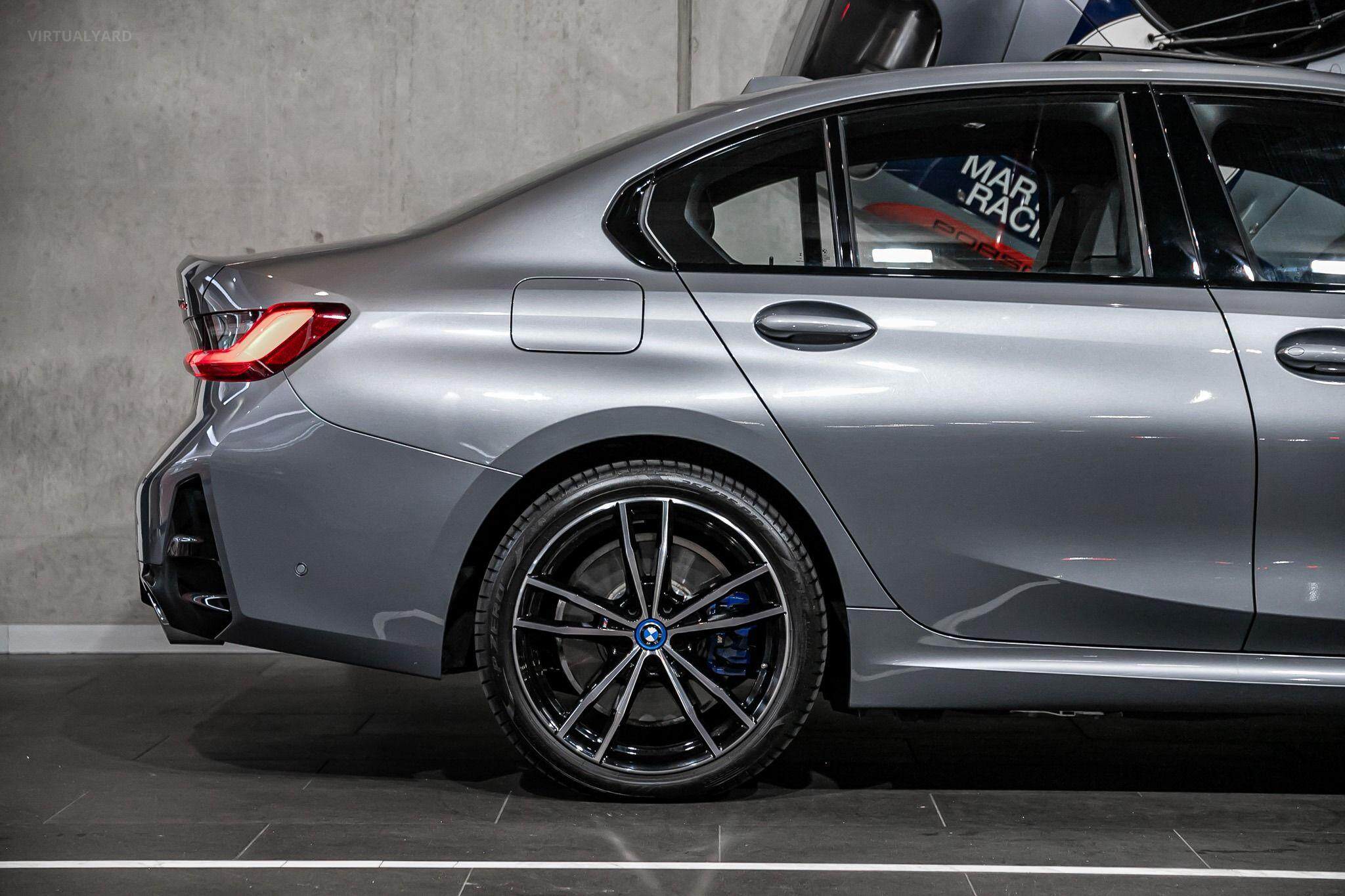 2022 BMW 3 Series G20 330e Sport Collection Sedan 4dr Steptronic 8sp 2.0T/83kW Hybrid 