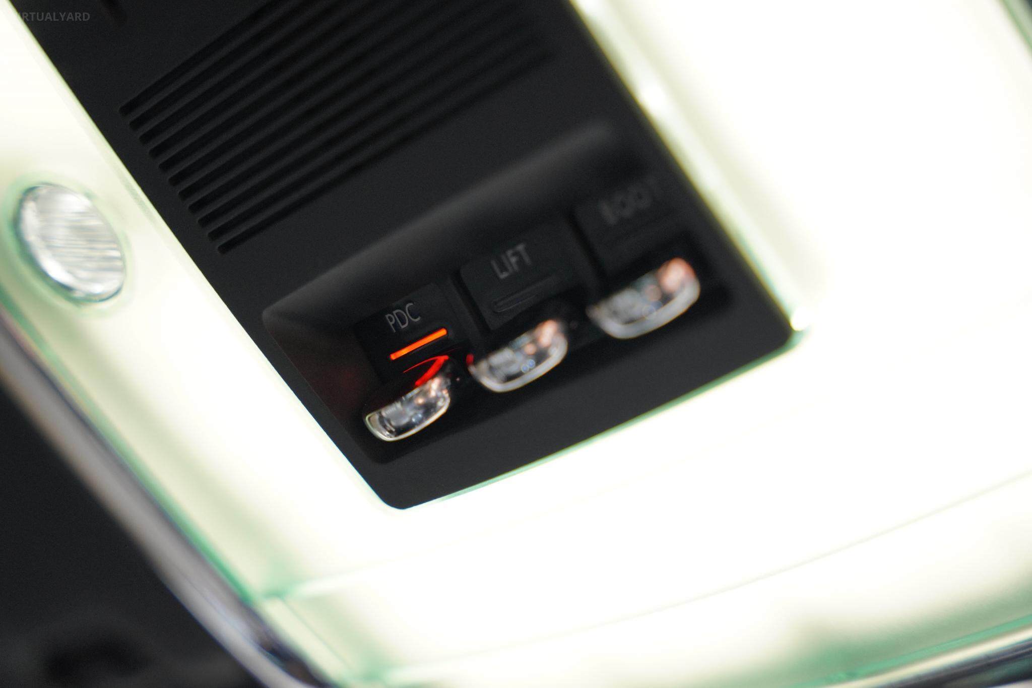 2007 Rolls-Royce Phantom 1S68 Sedan 4dr Auto 6sp 6.7i 