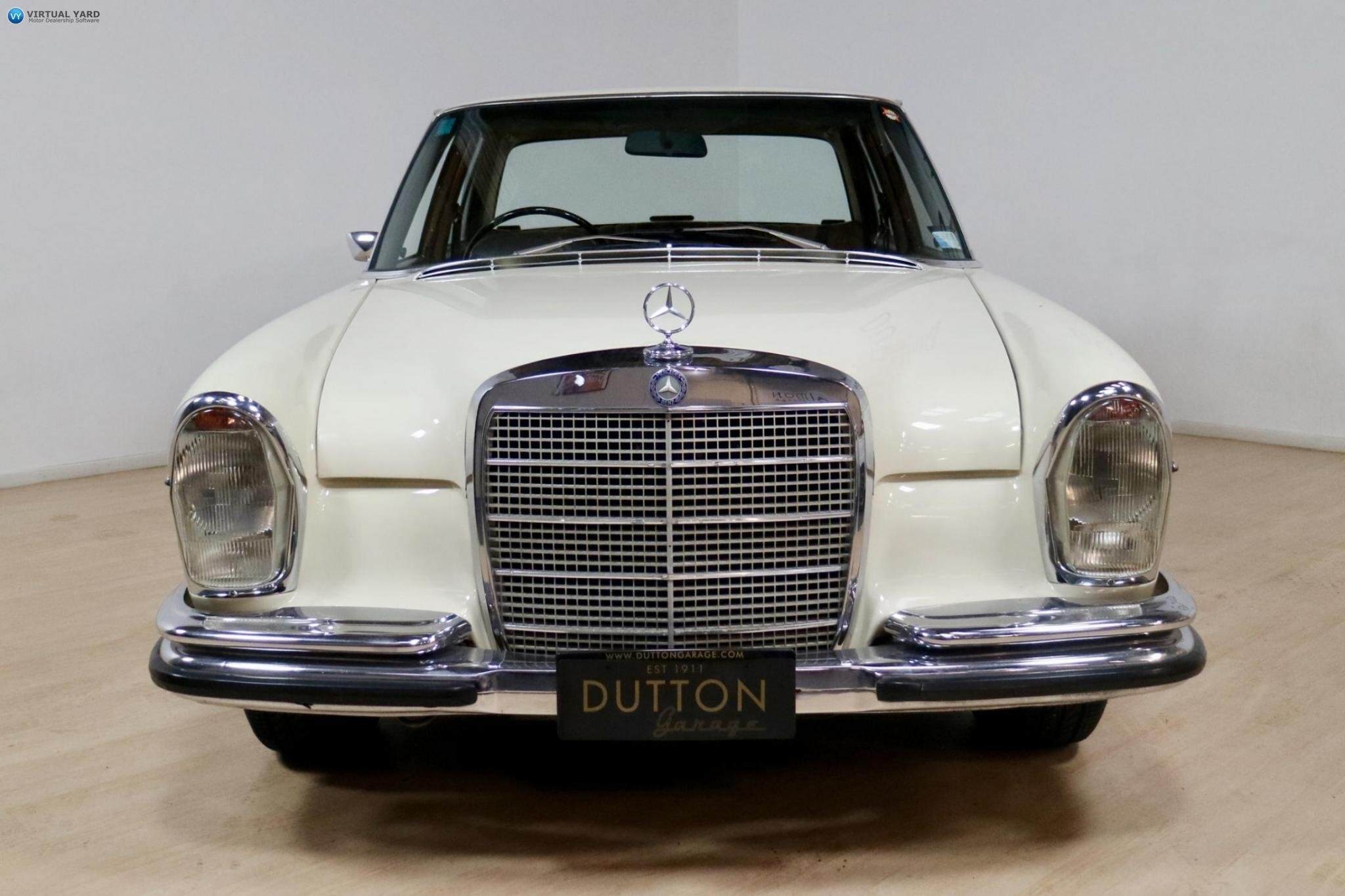 1972 MERCEDES-BENZ 280SE  