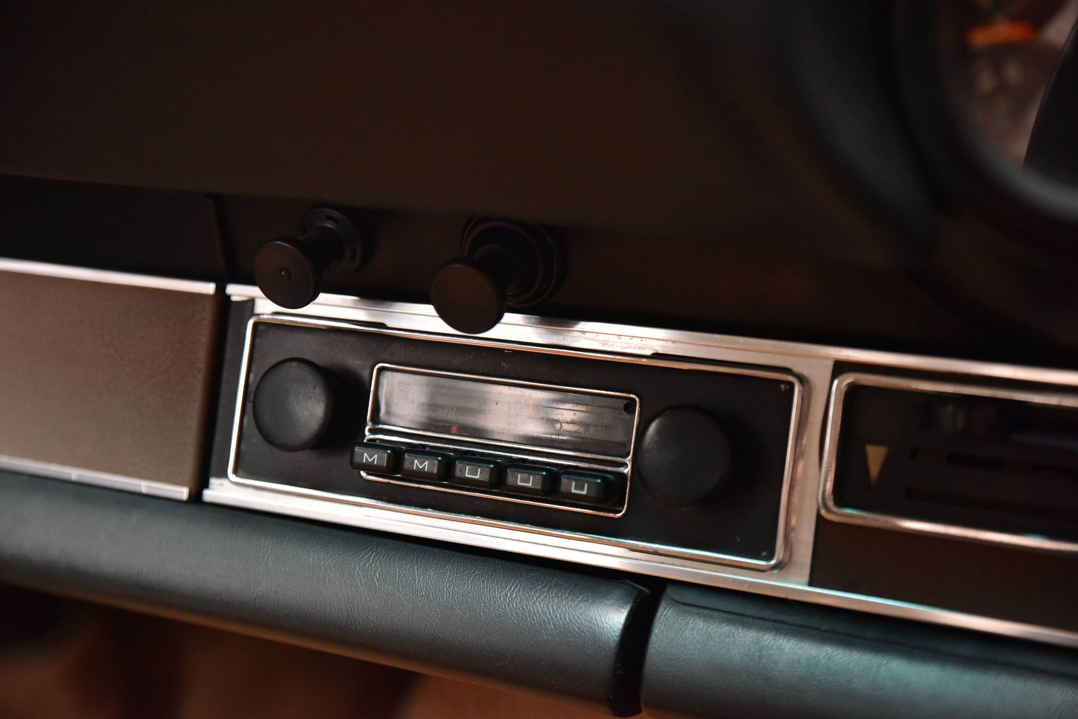 1973 Porsche 911 F E Coupe 2dr Man 5sp 2.4i 