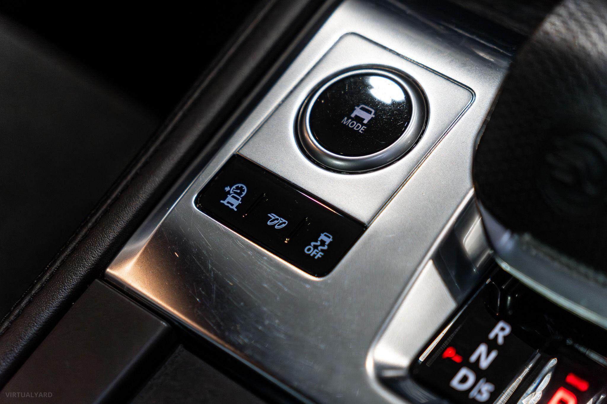 2021 JAGUAR F-PACE SVR 