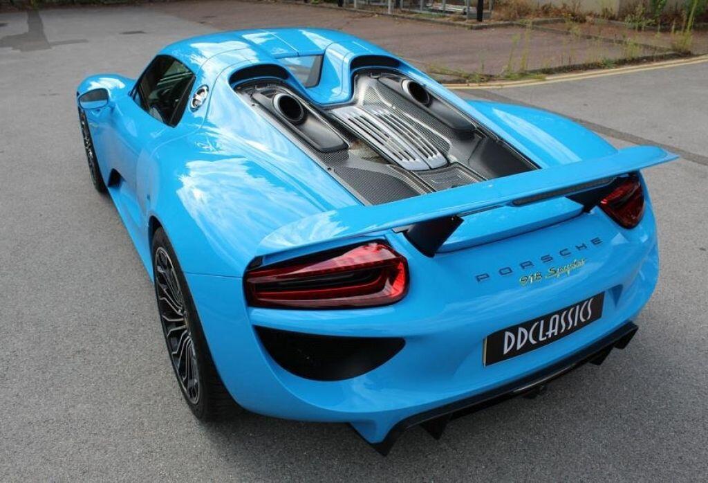 2015 Porsche 918 Spyder  
