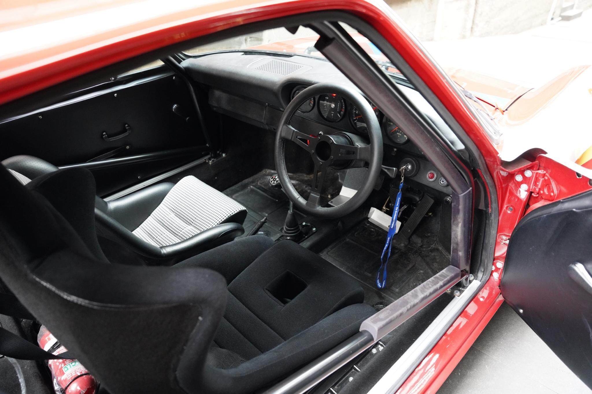 1969 Porsche 911 S Coupe 2dr Man 5sp 2.3 