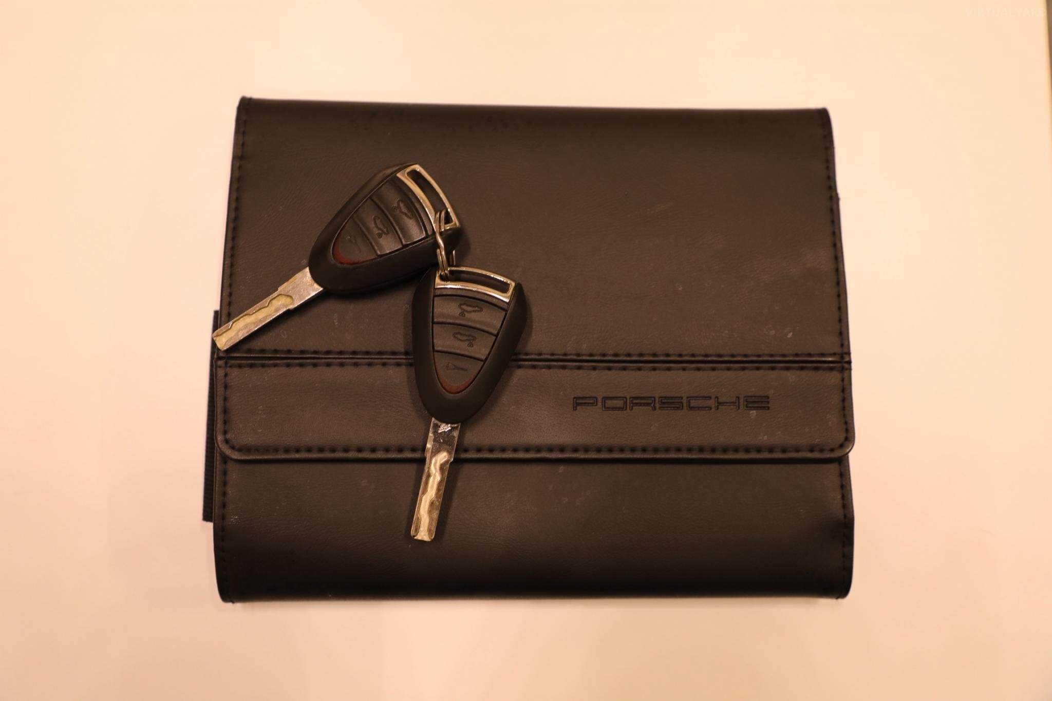 2010 Porsche Cayman 987 Coupe 2dr PDK 7sp 2.9i [MY11] 