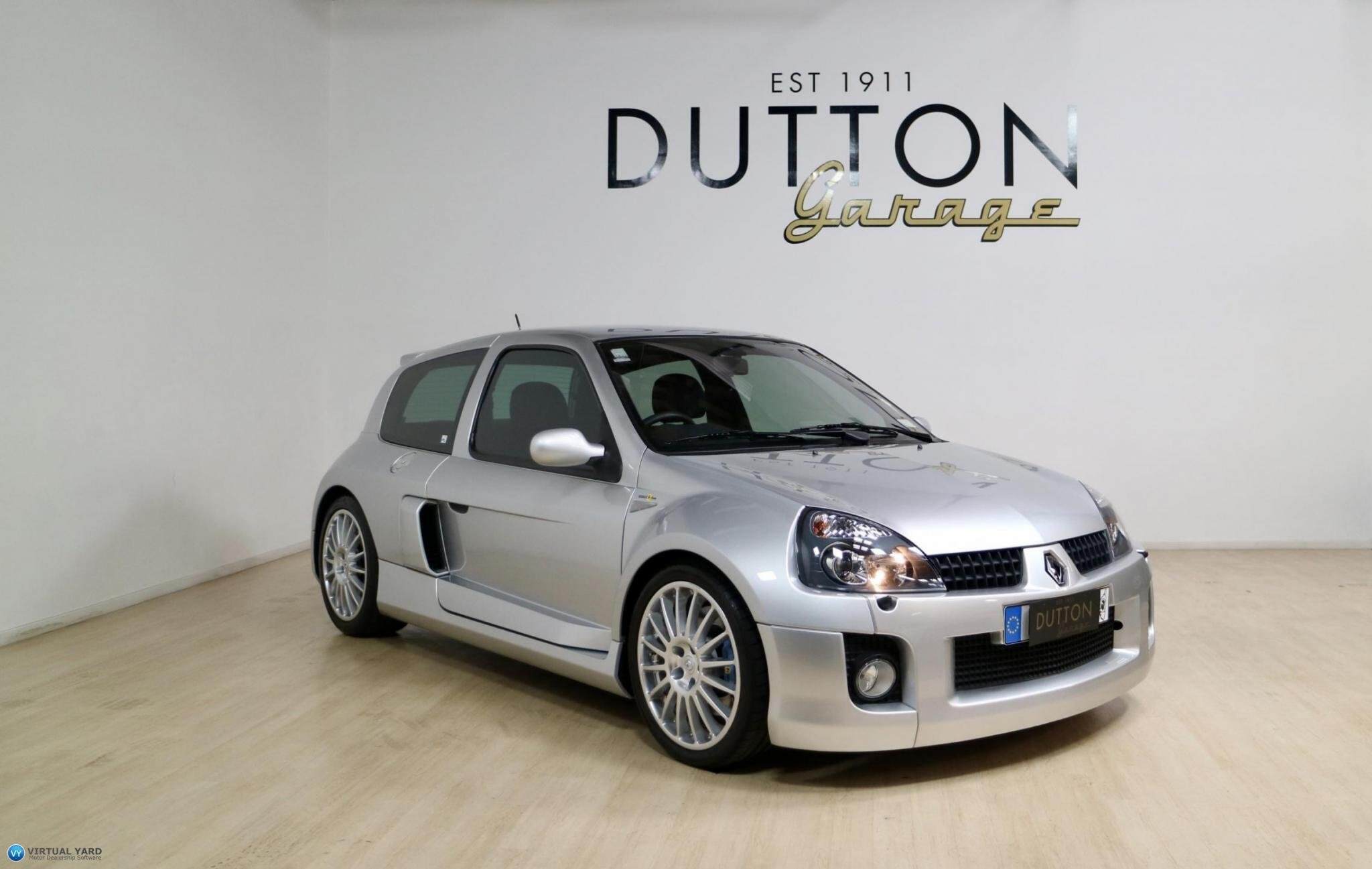 2004 RENAULT CLIO 3.0 V6 255 3DR 6SP M 