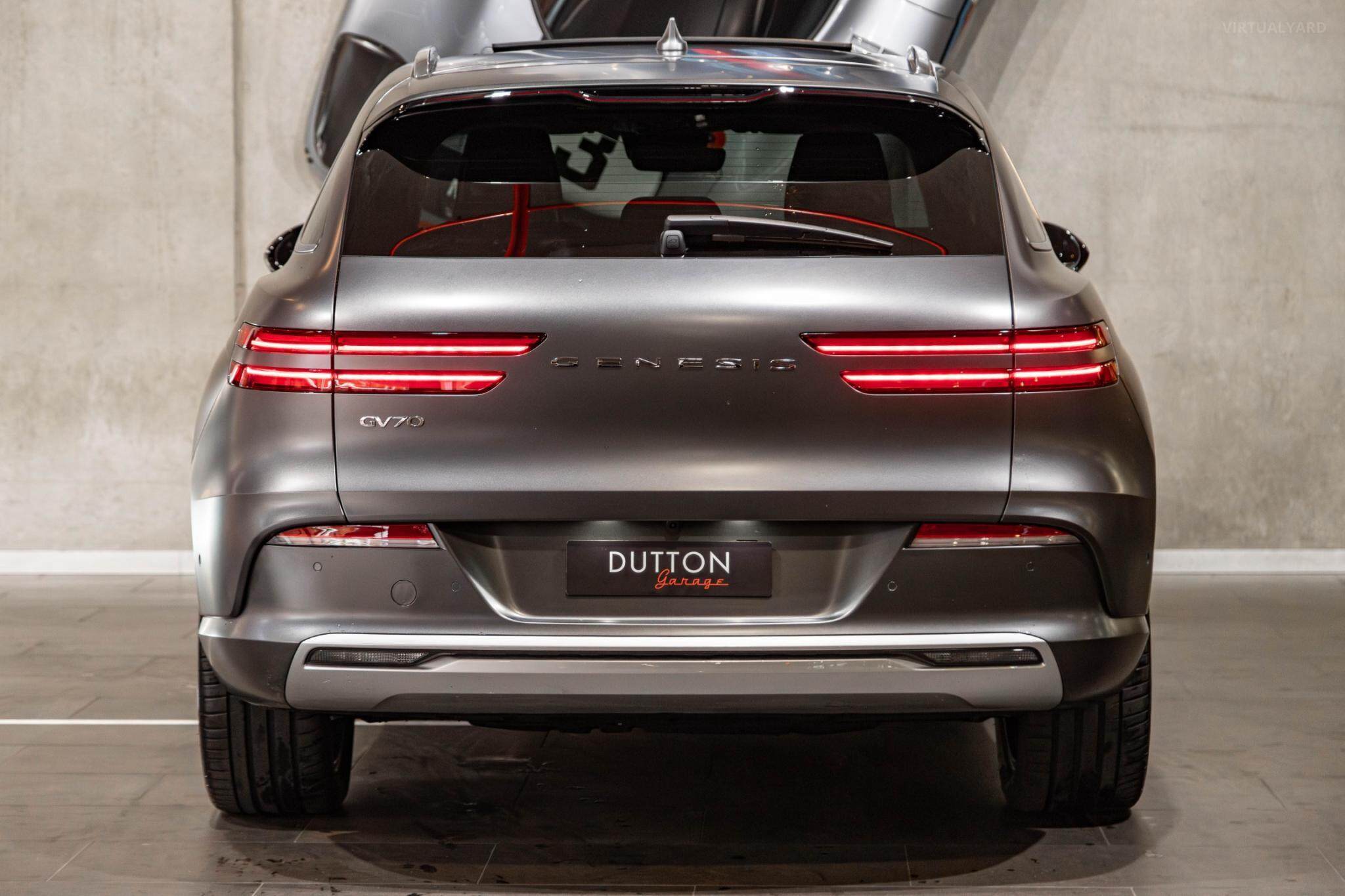 2023 Genesis GV70 JK.V1 Perfomance Wagon 5dr Reduction Gear 1sp AWD AC320kW [MY23] 