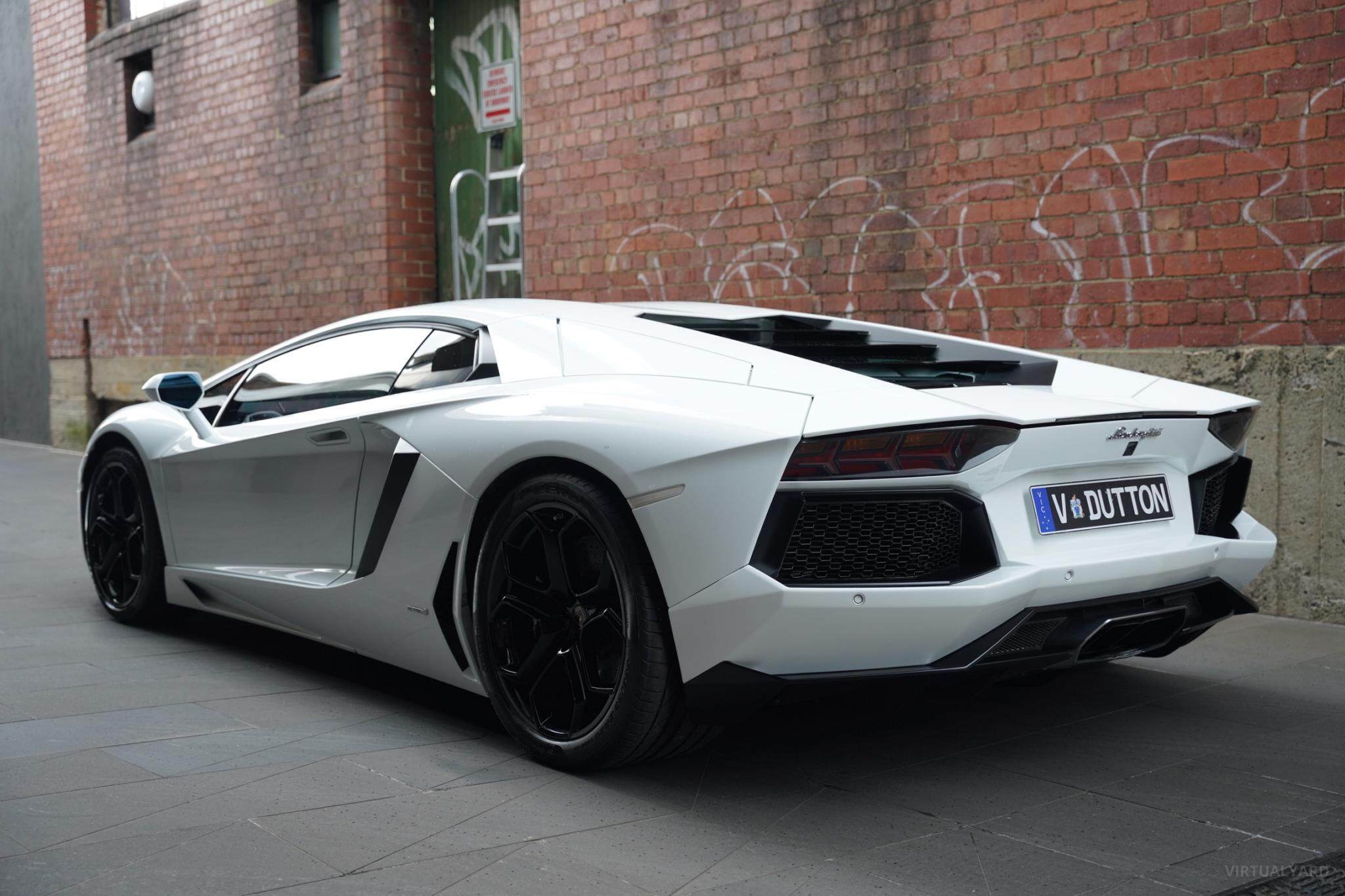 2011 Lamborghini Aventador 834 LP700-4 Coupe 2dr ISR 7sp AWD 6.5i [Mar] 