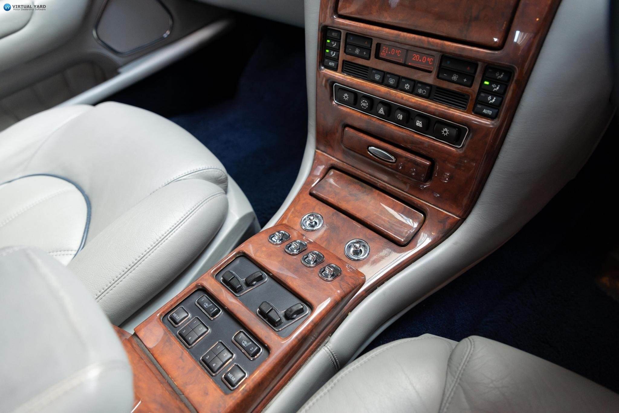 1999 Rolls-Royce Silver Seraph Sedan 4dr Auto 5sp 5.4i 