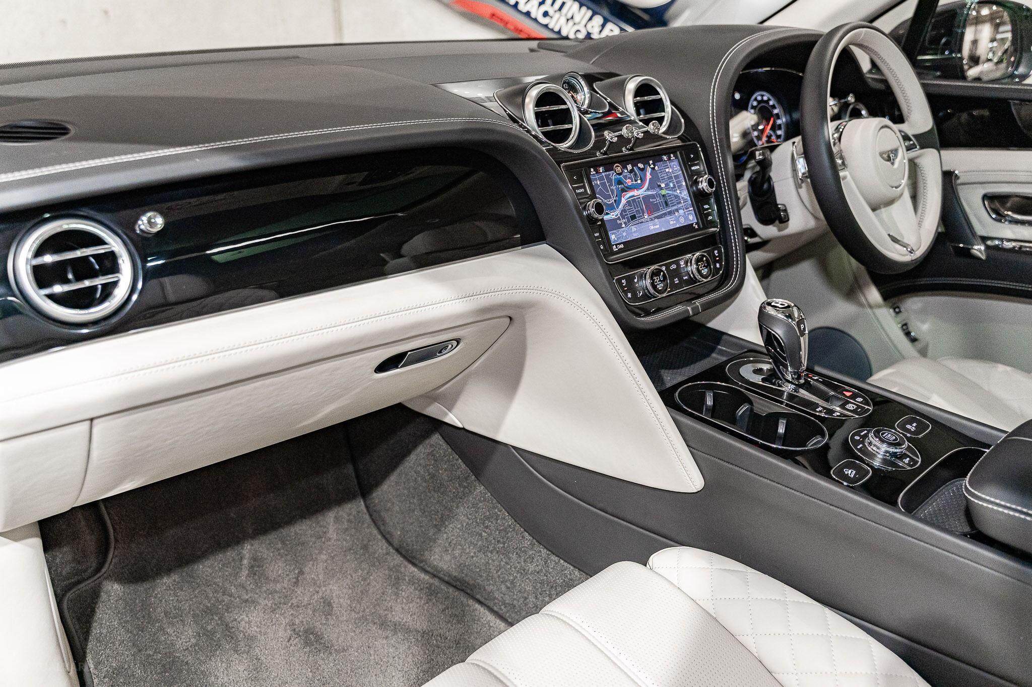 2017 Bentley Bentayga 4V Wagon 5dr Spts Auto 8sp AWD 6.0TT (5-st) [MY17] 