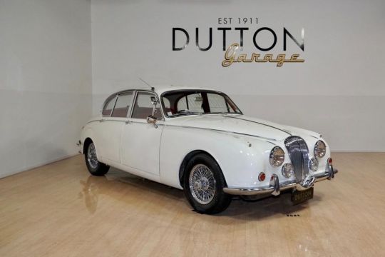 1968 Daimler 250 V8  