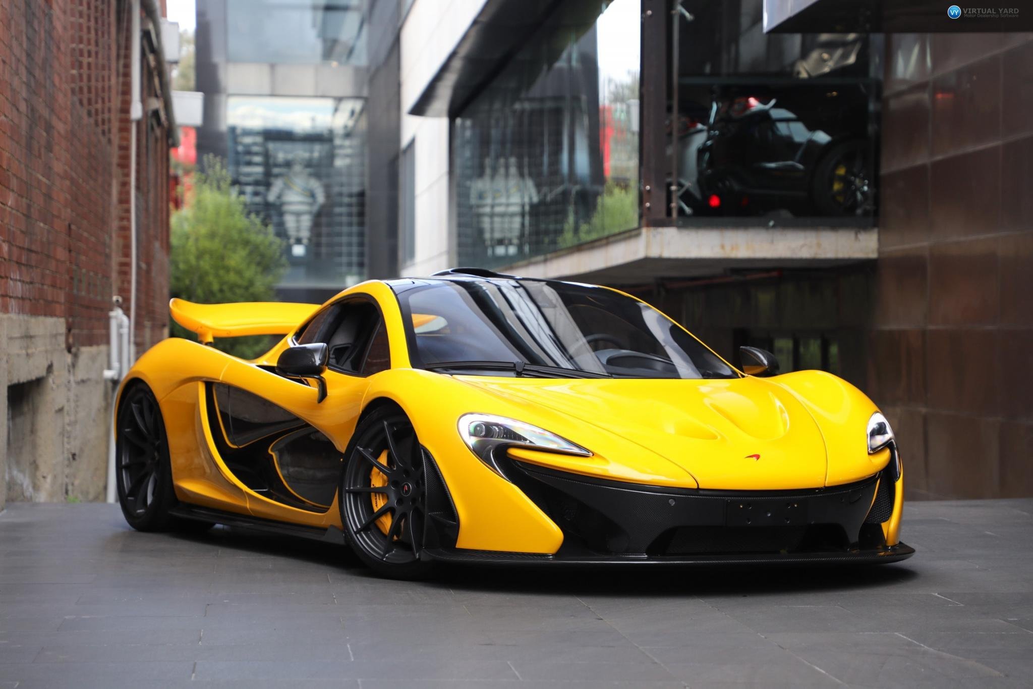 2014 McLaren P1