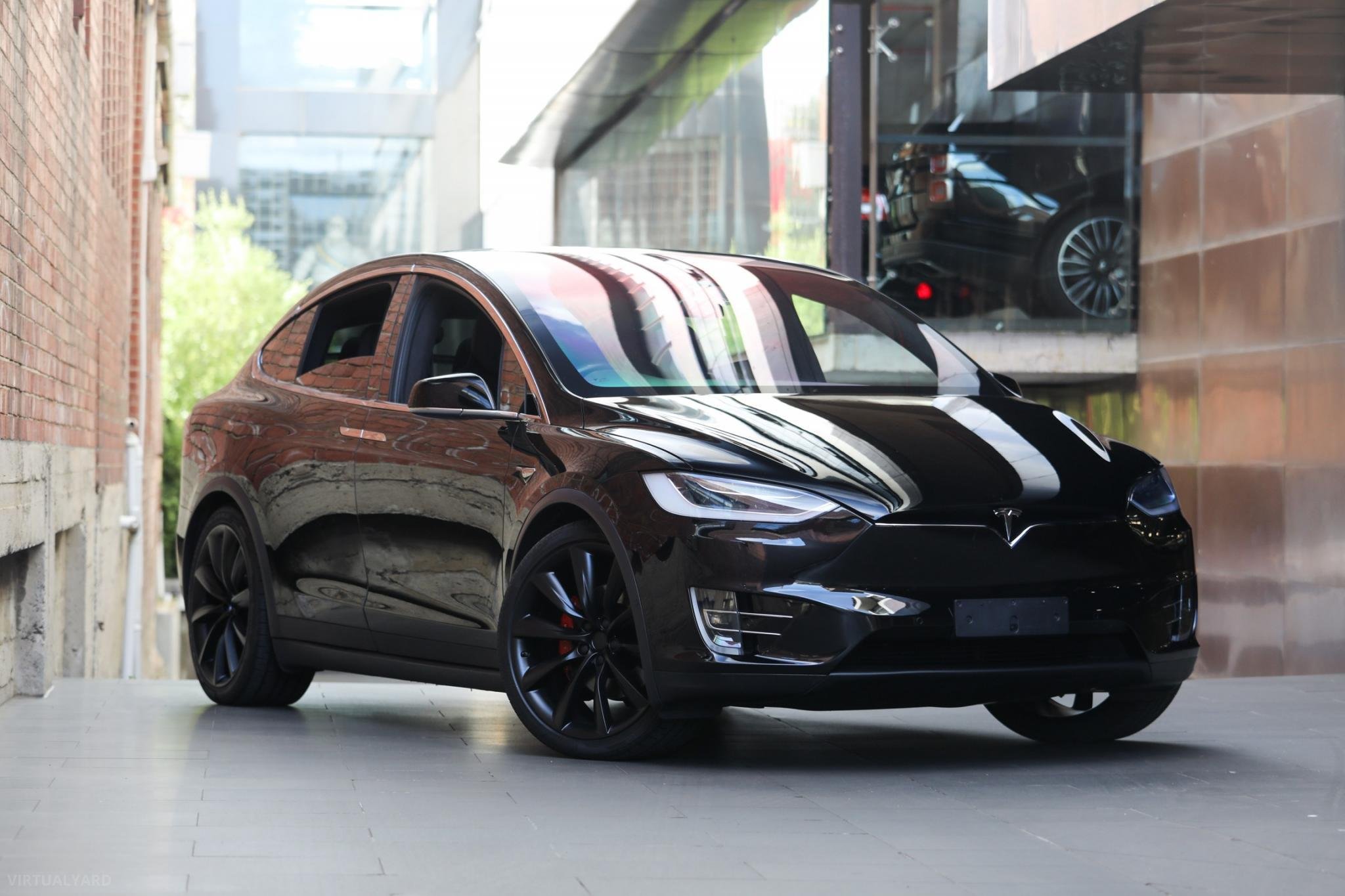 Tesla model x p90d