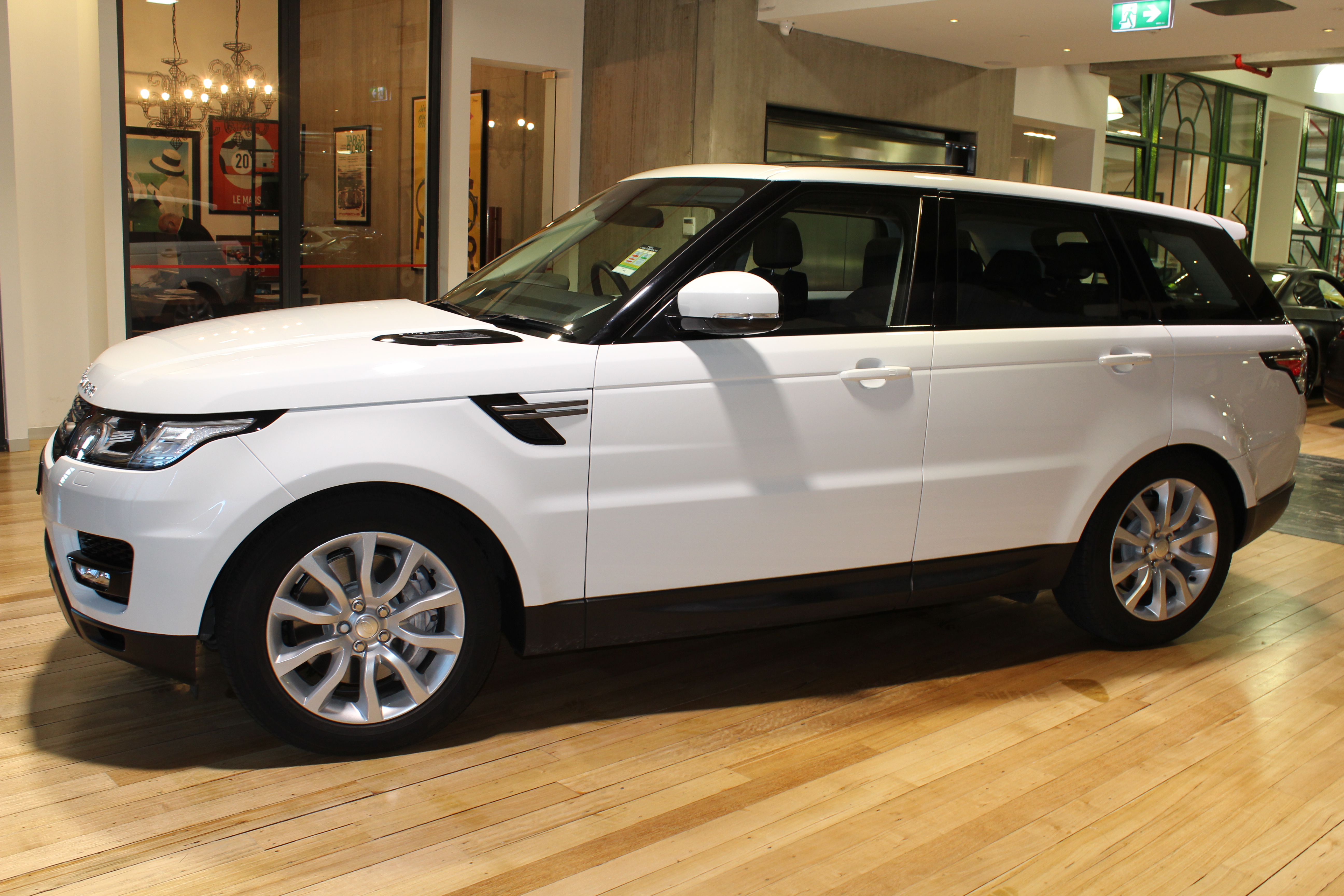 Range rover 2014 года