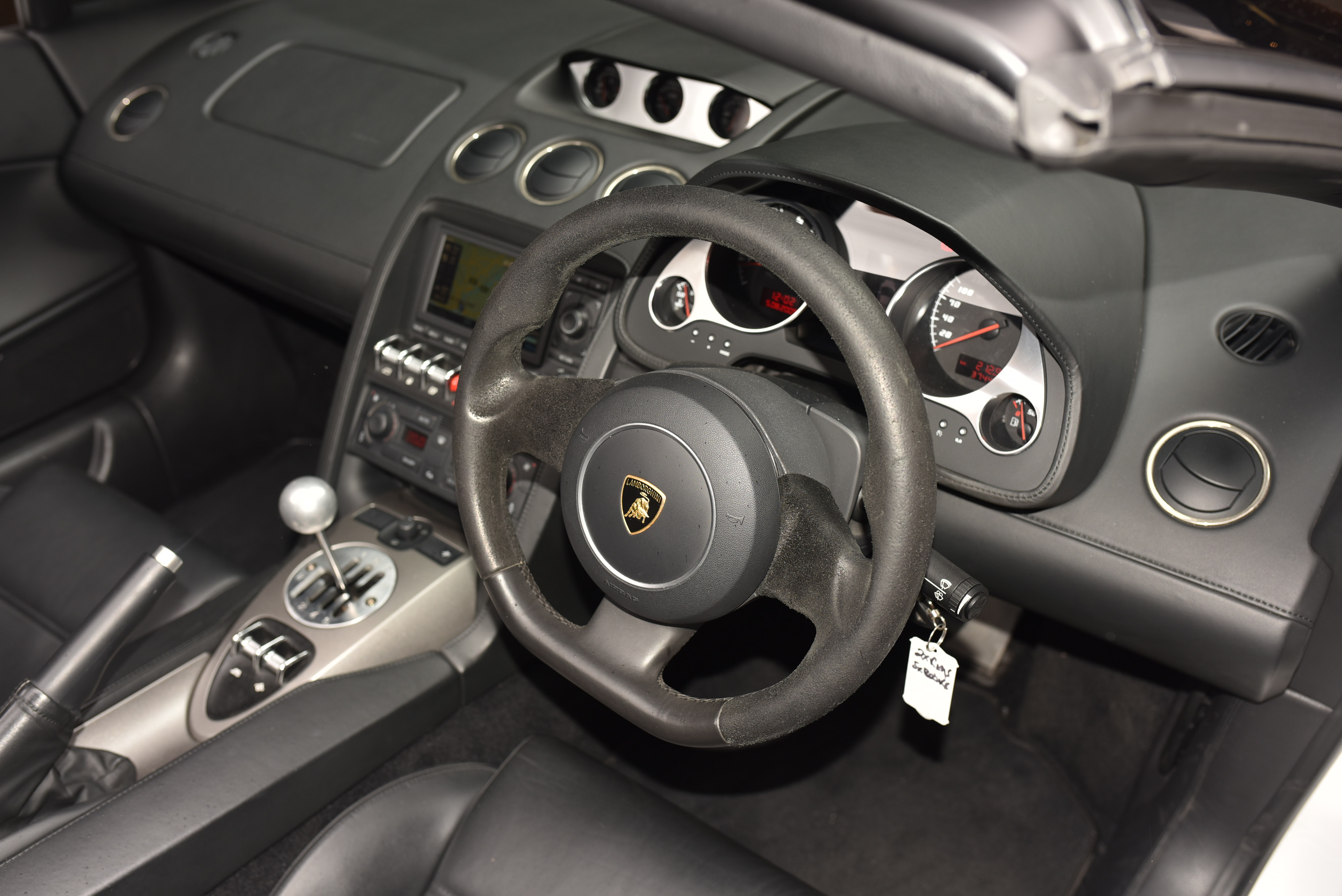 duttongarage.com