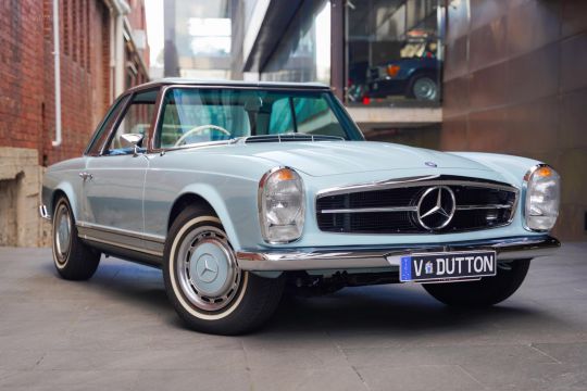 1970 Mercedes Benz 280SL Roadster 2dr 