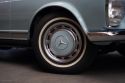 1970 Mercedes Benz 280SL Roadster 2dr 