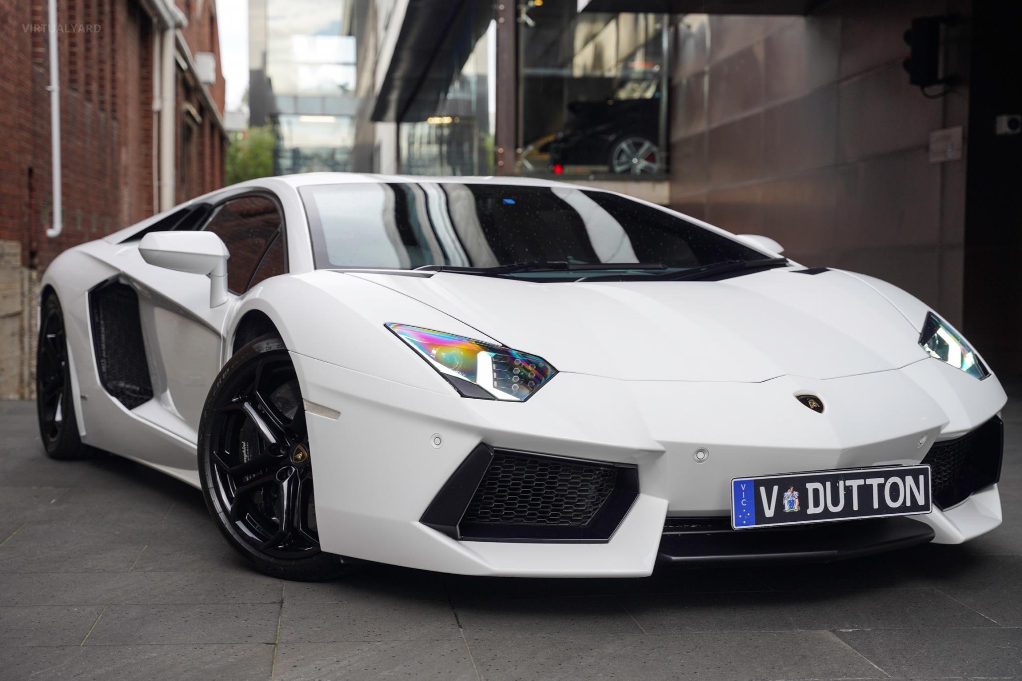 2011 Aventador 834 LP7004 Coupe 2dr ISR 7sp AWD 6.5i [Mar]