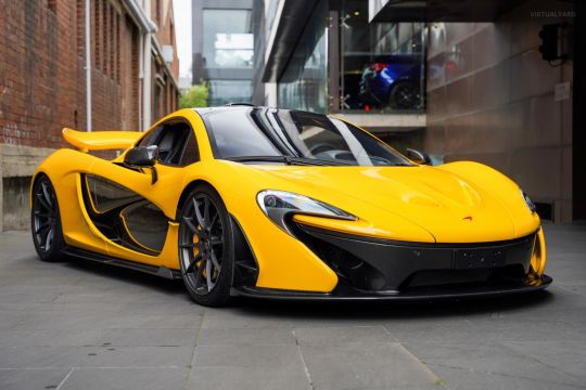  McLaren P1  