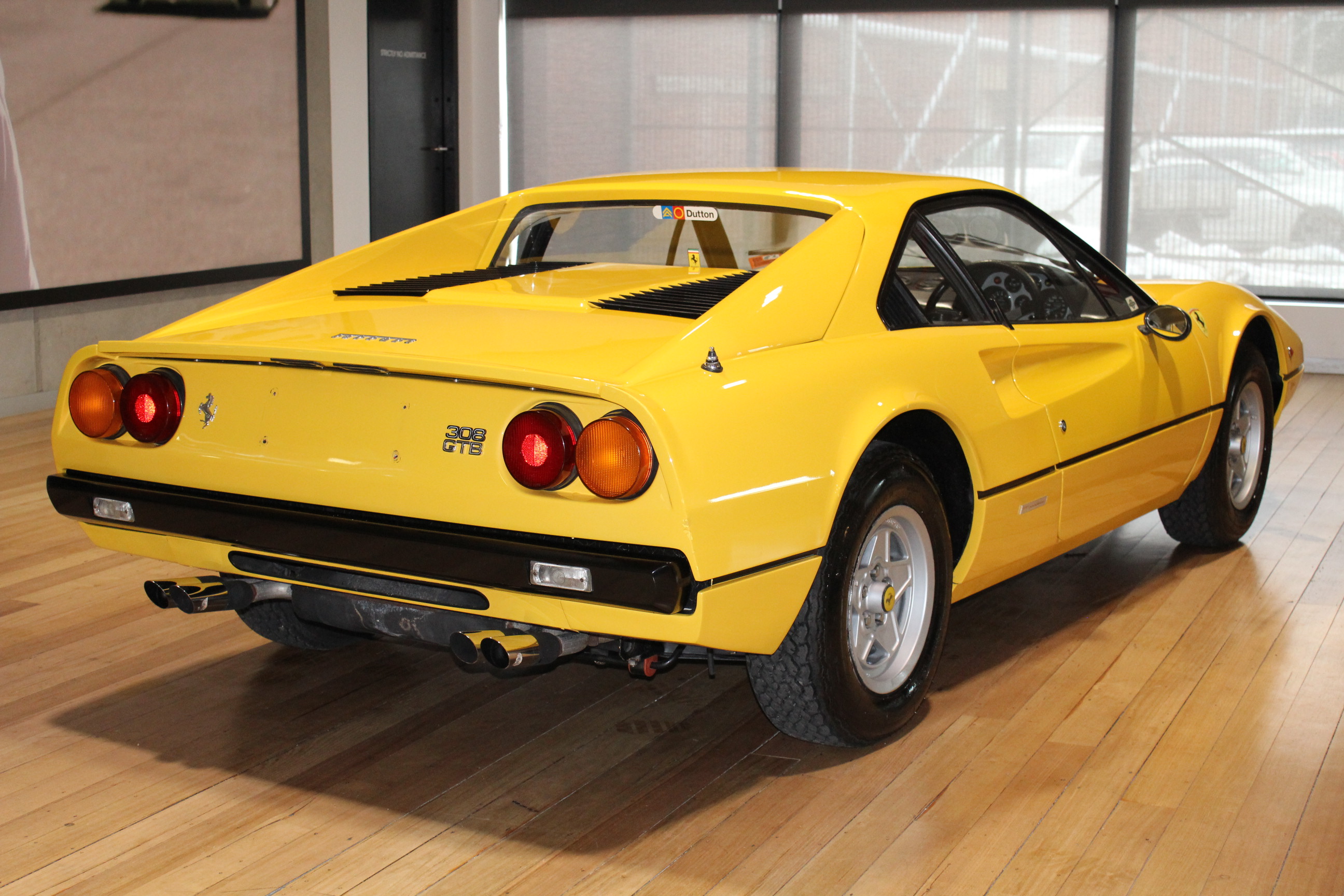 Ferrari 308 gtb vetroresina