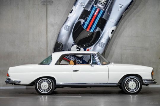 1971 MERCEDES-BENZ 280SE 3.5 111 