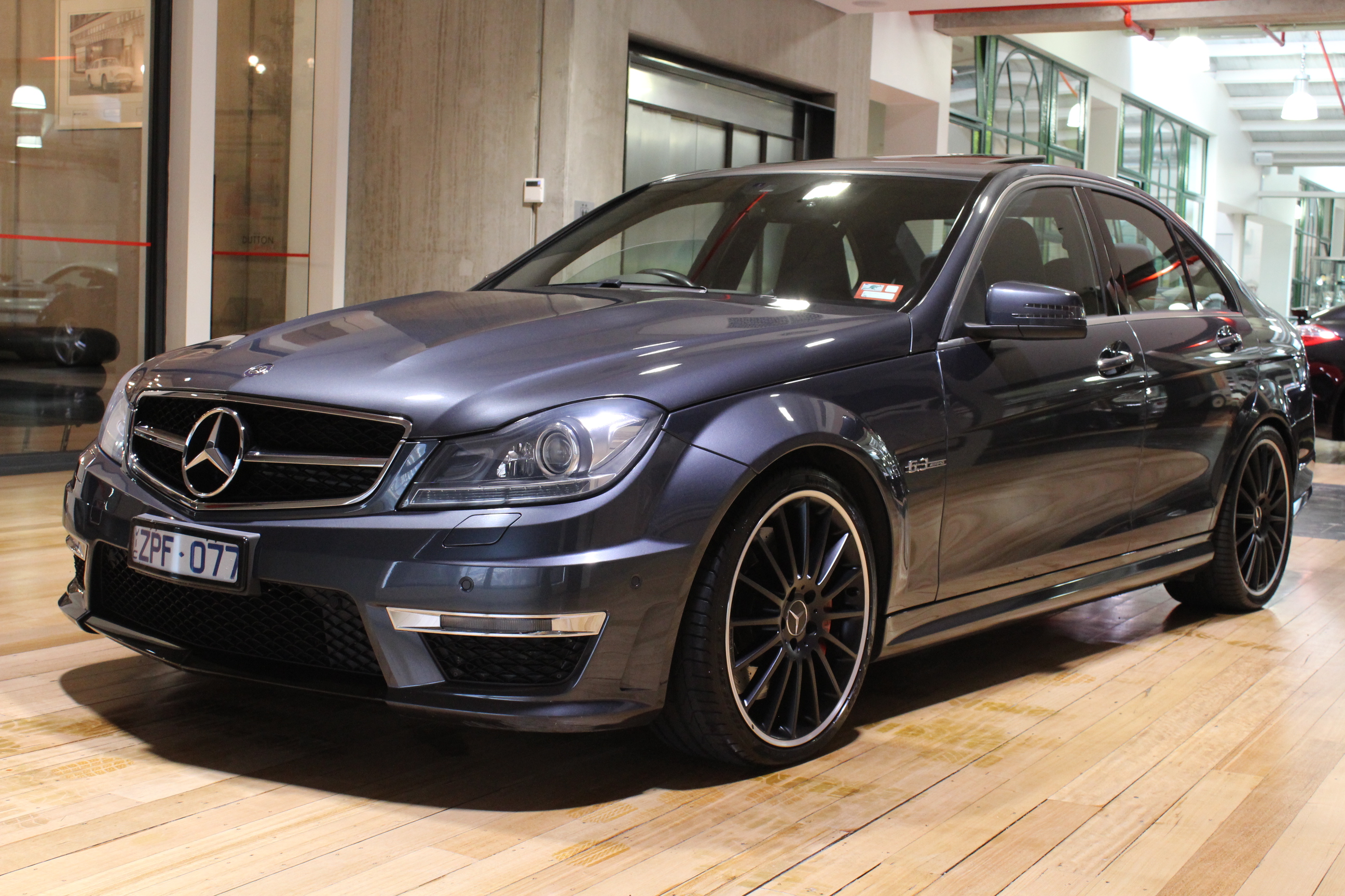 Мерс c63 w204