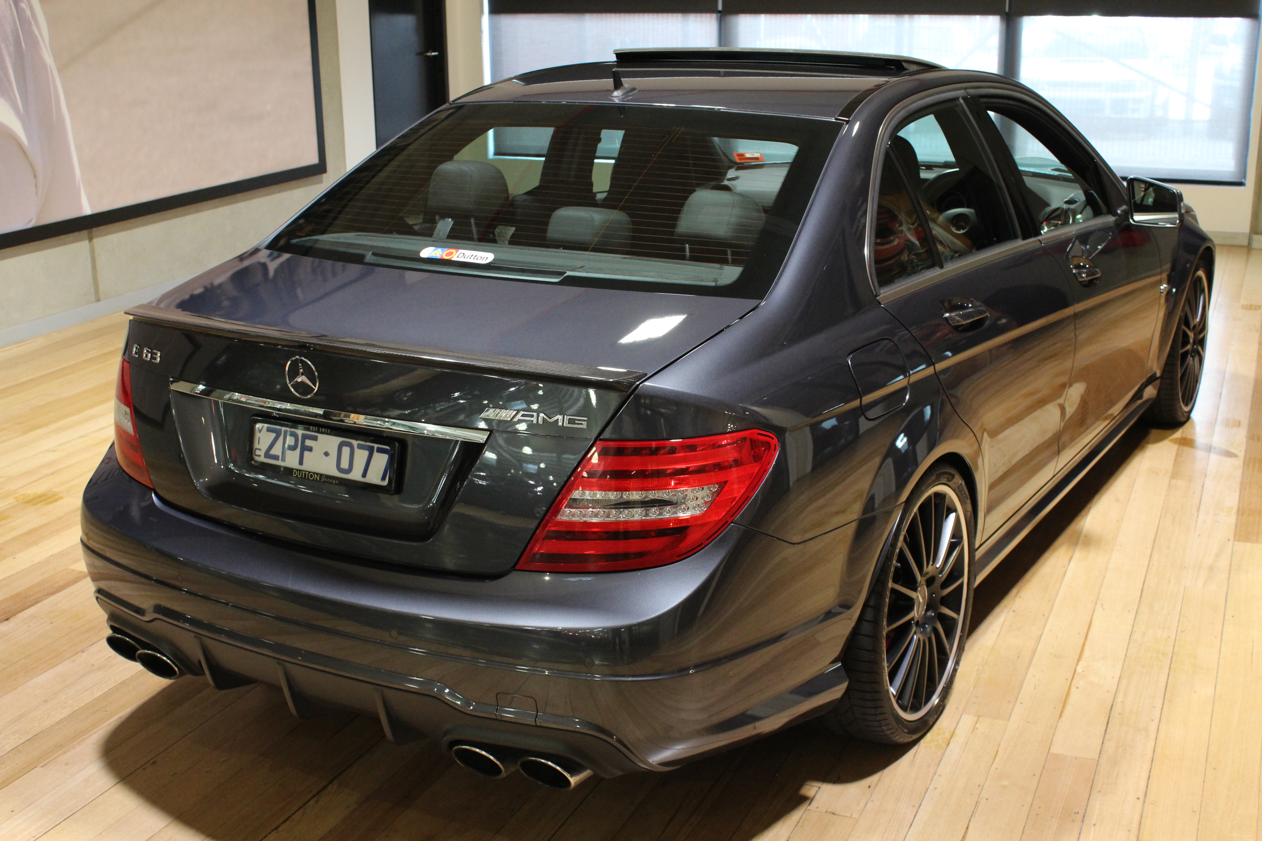 Мерседес c63 amg w204