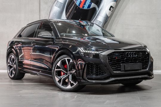 2022 AUDI RS Q8  