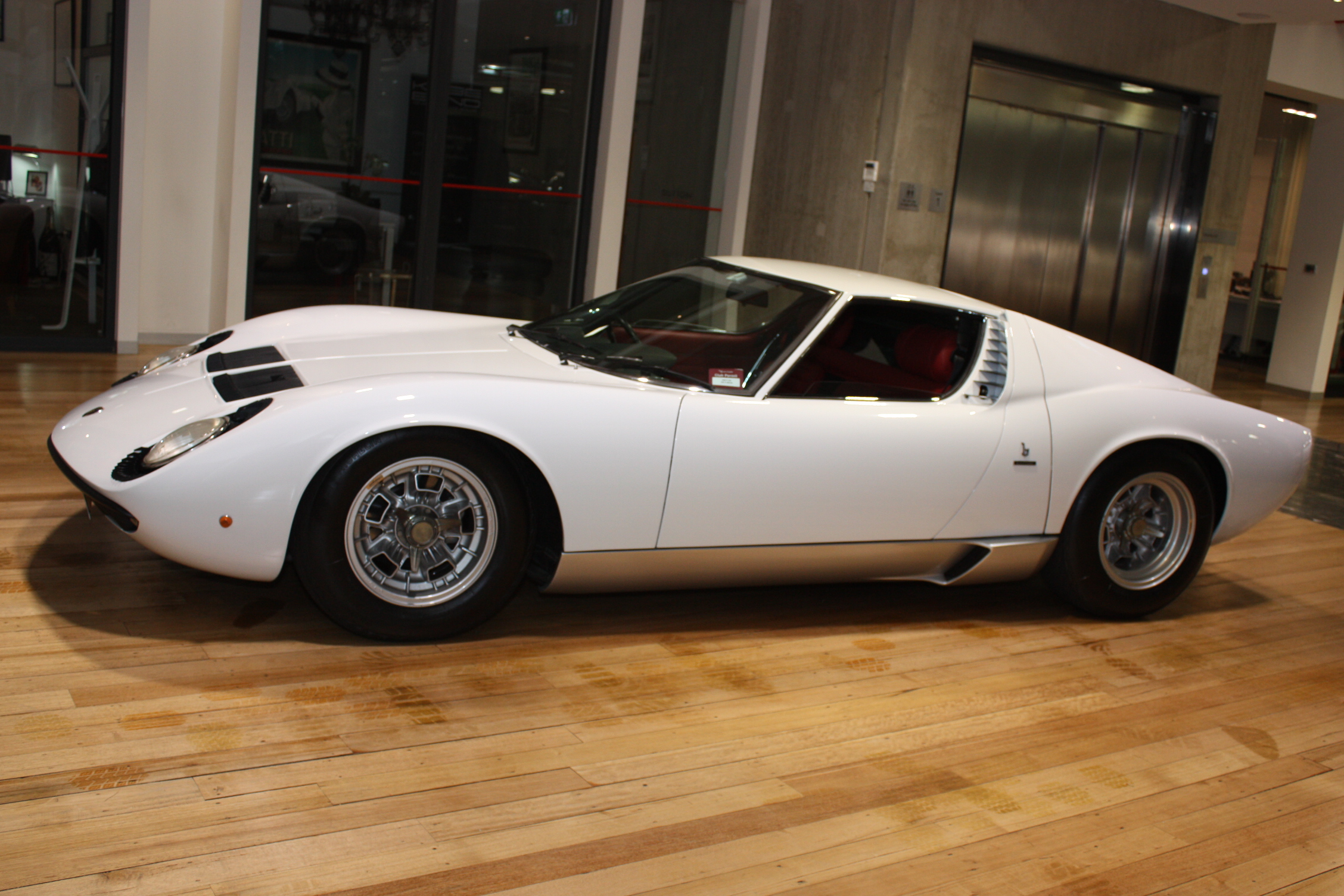 1970 Lamborghini Miura S | For Sale | DuttonGarage.com