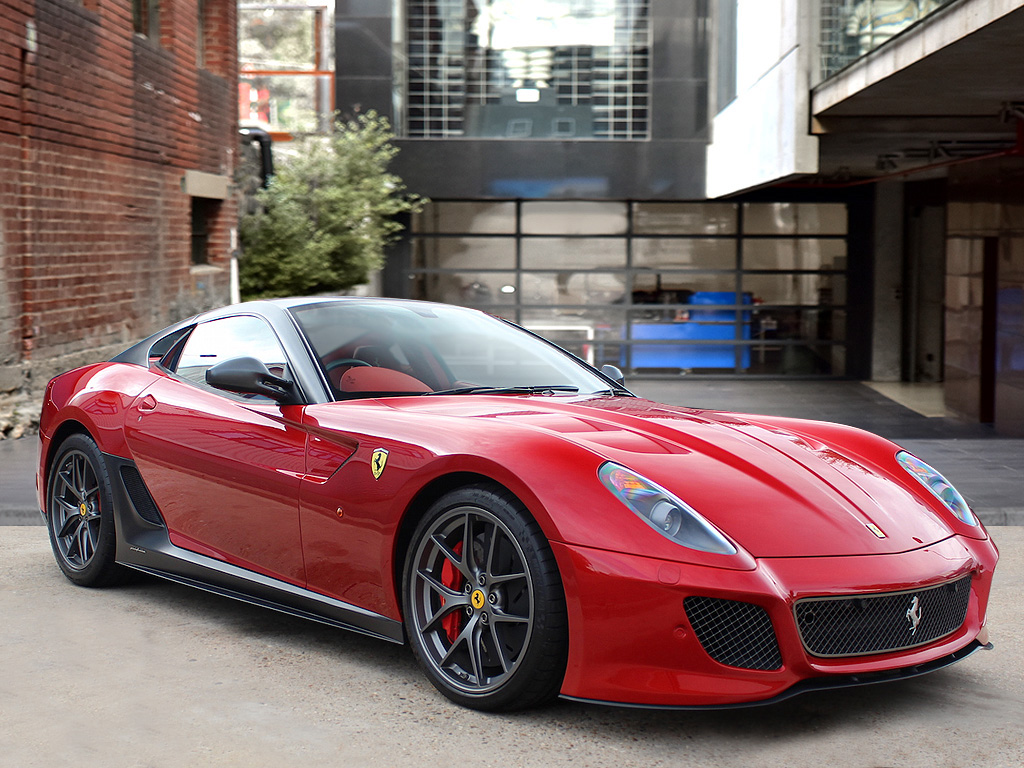 Ferrari 599 GTO красная